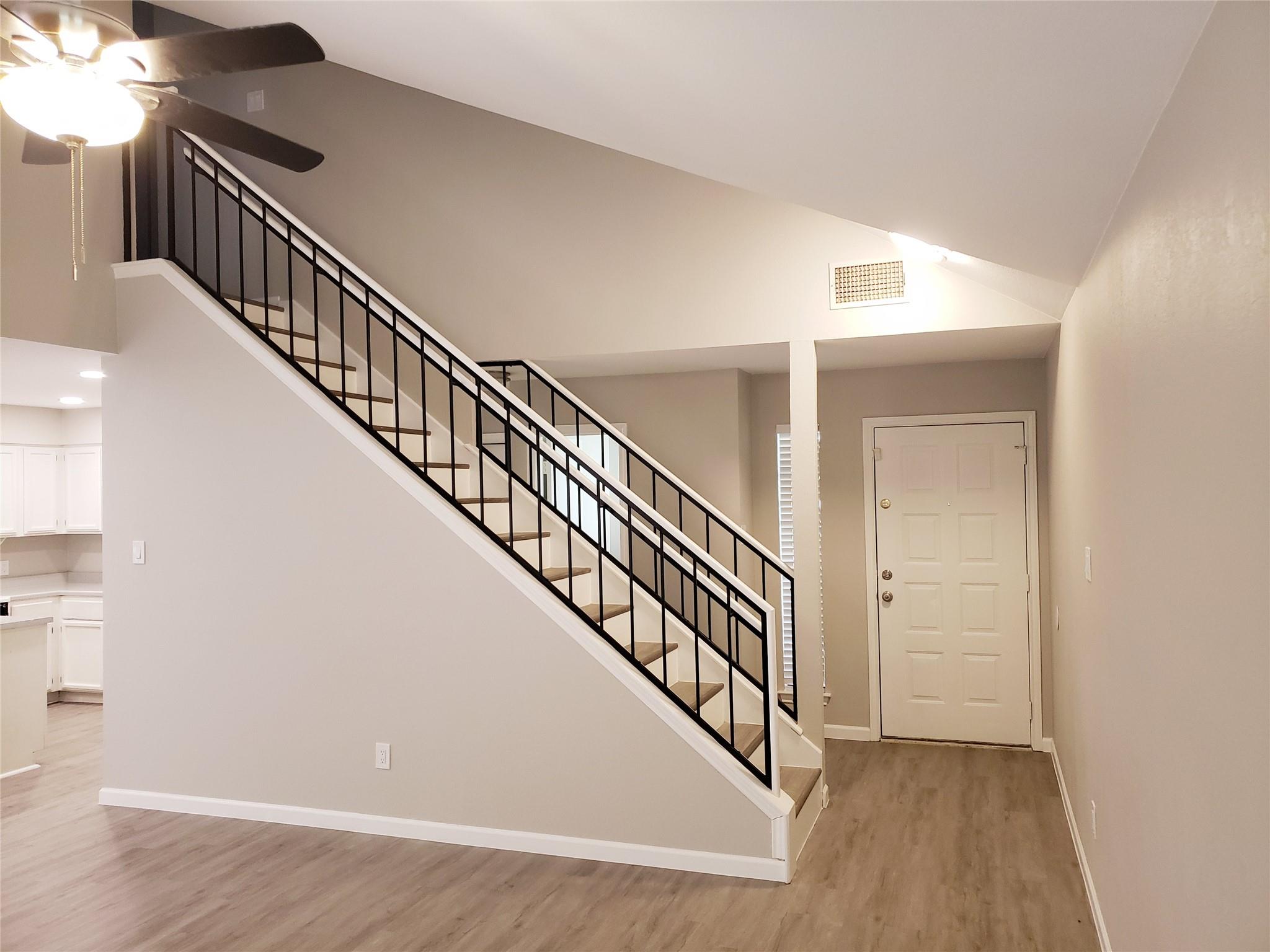 12913 Steeple Chase Dr Property Photo 2