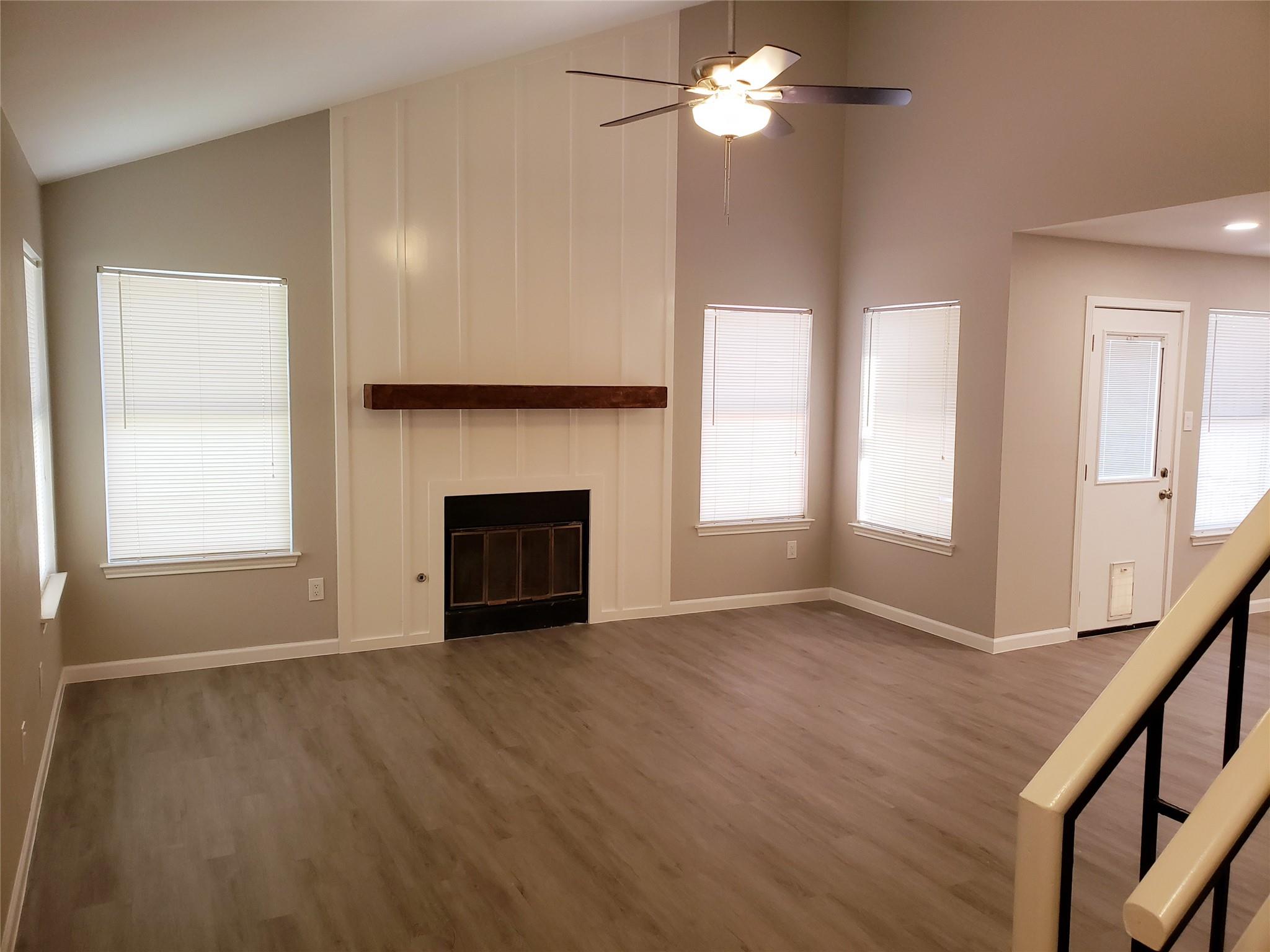 12913 Steeple Chase Dr Property Photo 3