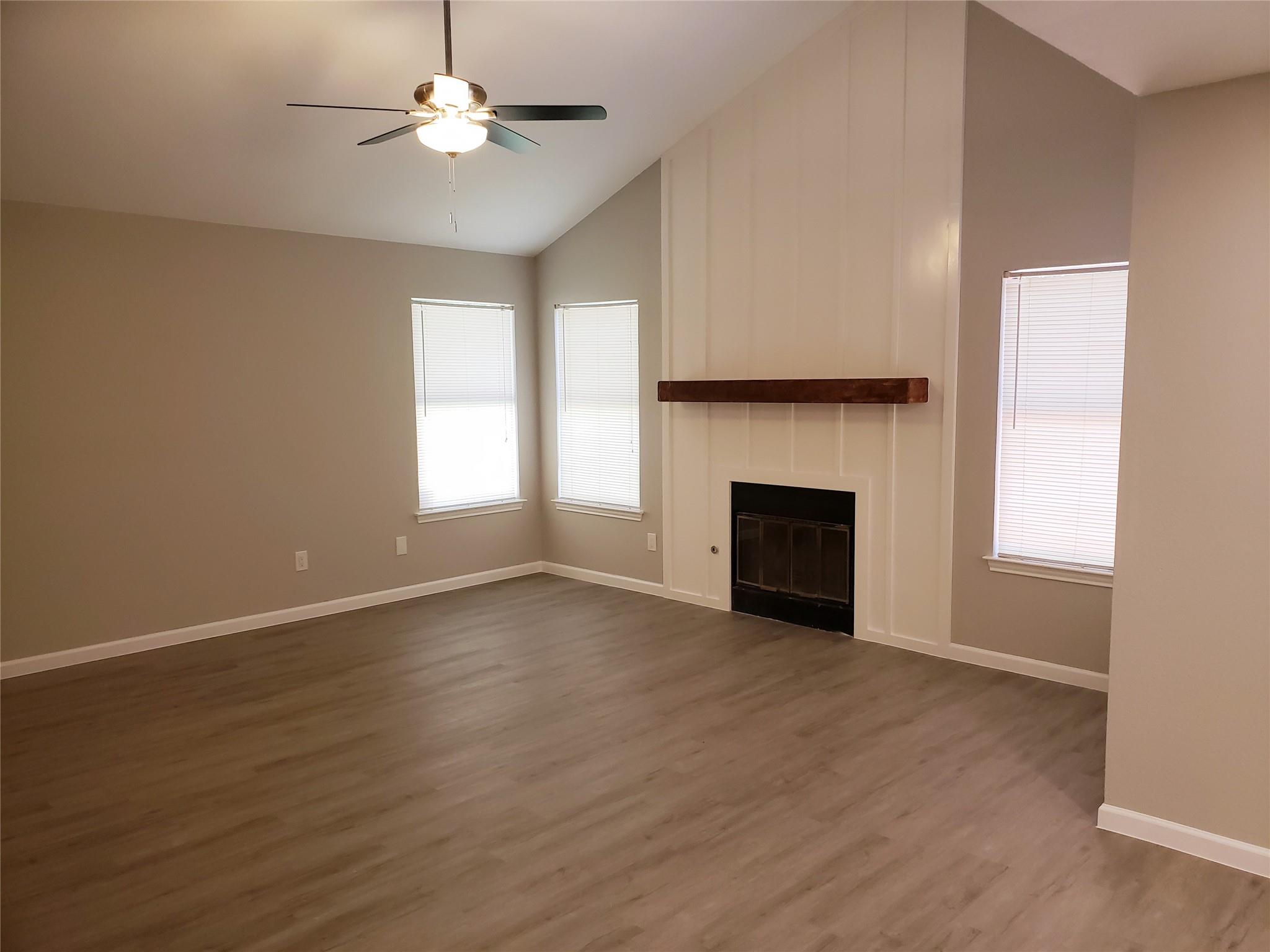 12913 Steeple Chase Dr Property Photo 4