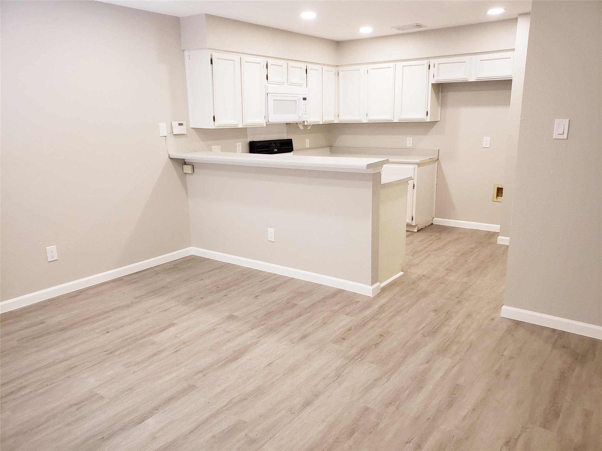 12913 Steeple Chase Dr Property Photo 6