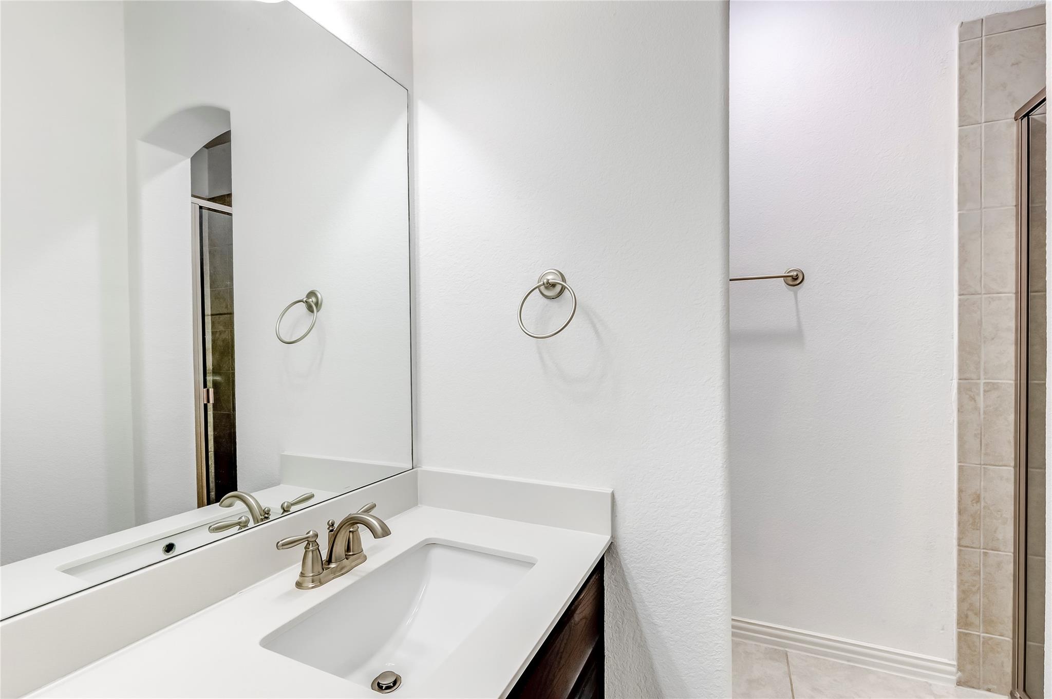 3525 De Soto Loop Property Photo 27