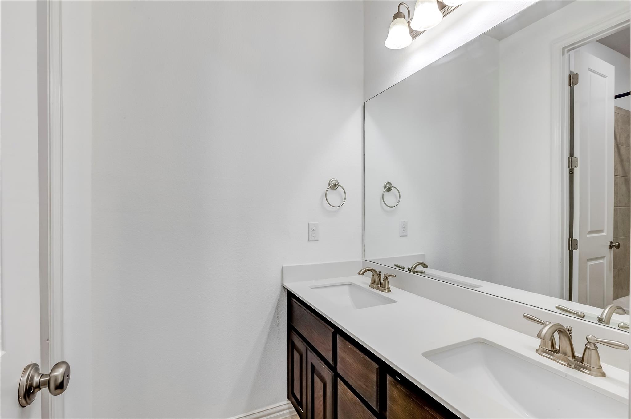 3525 De Soto Loop Property Photo 29