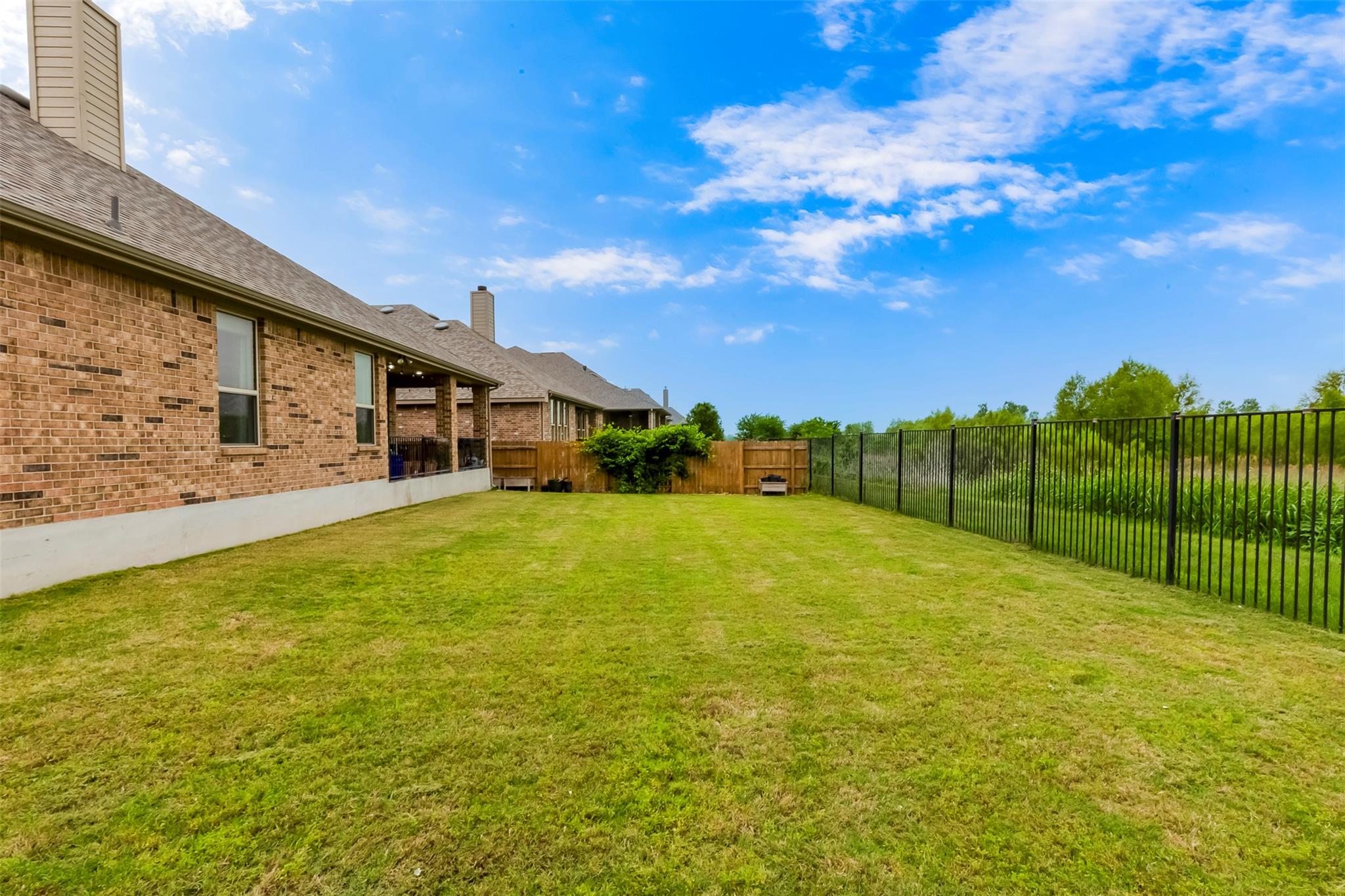3525 De Soto Loop Property Photo 38