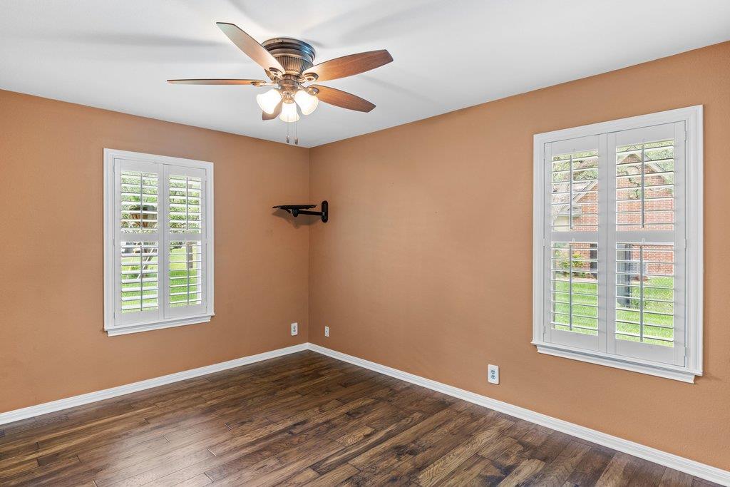 6801 Cactus Xing Property Photo 29