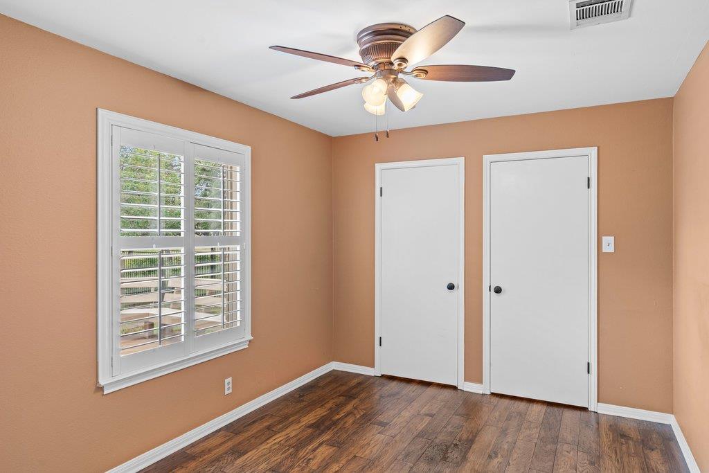 6801 Cactus Xing Property Photo 31