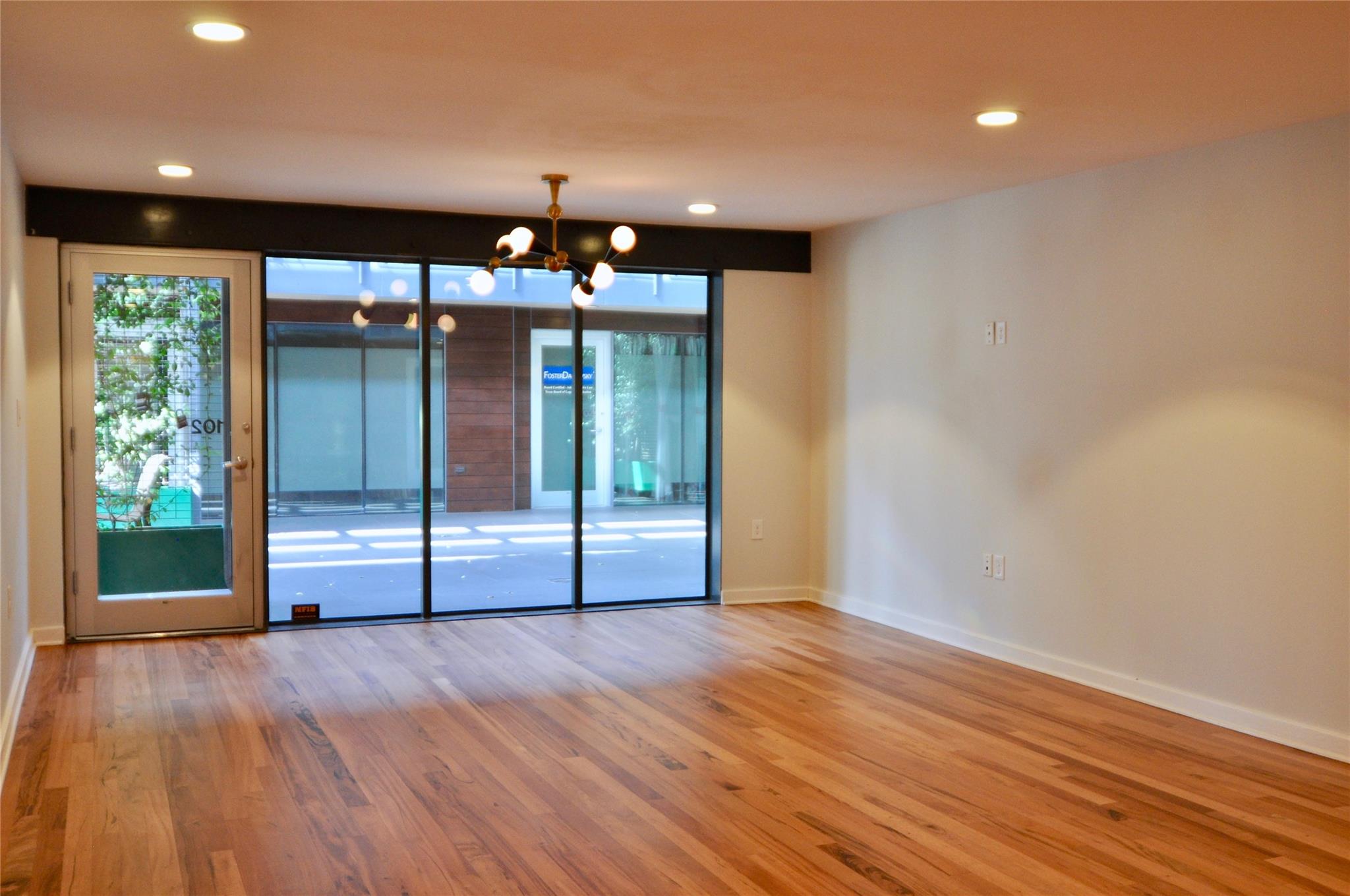 904 West Ave 105 Property Photo 8