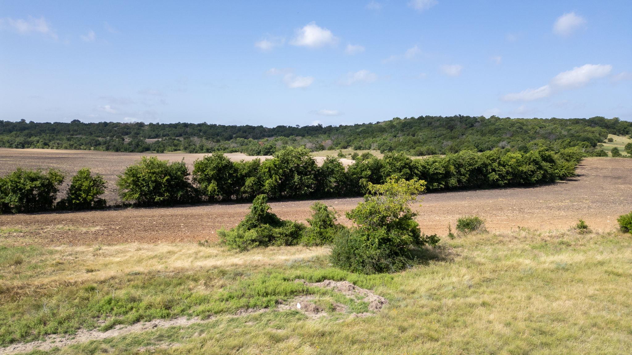 105 Fm-1047 None Property Photo 18