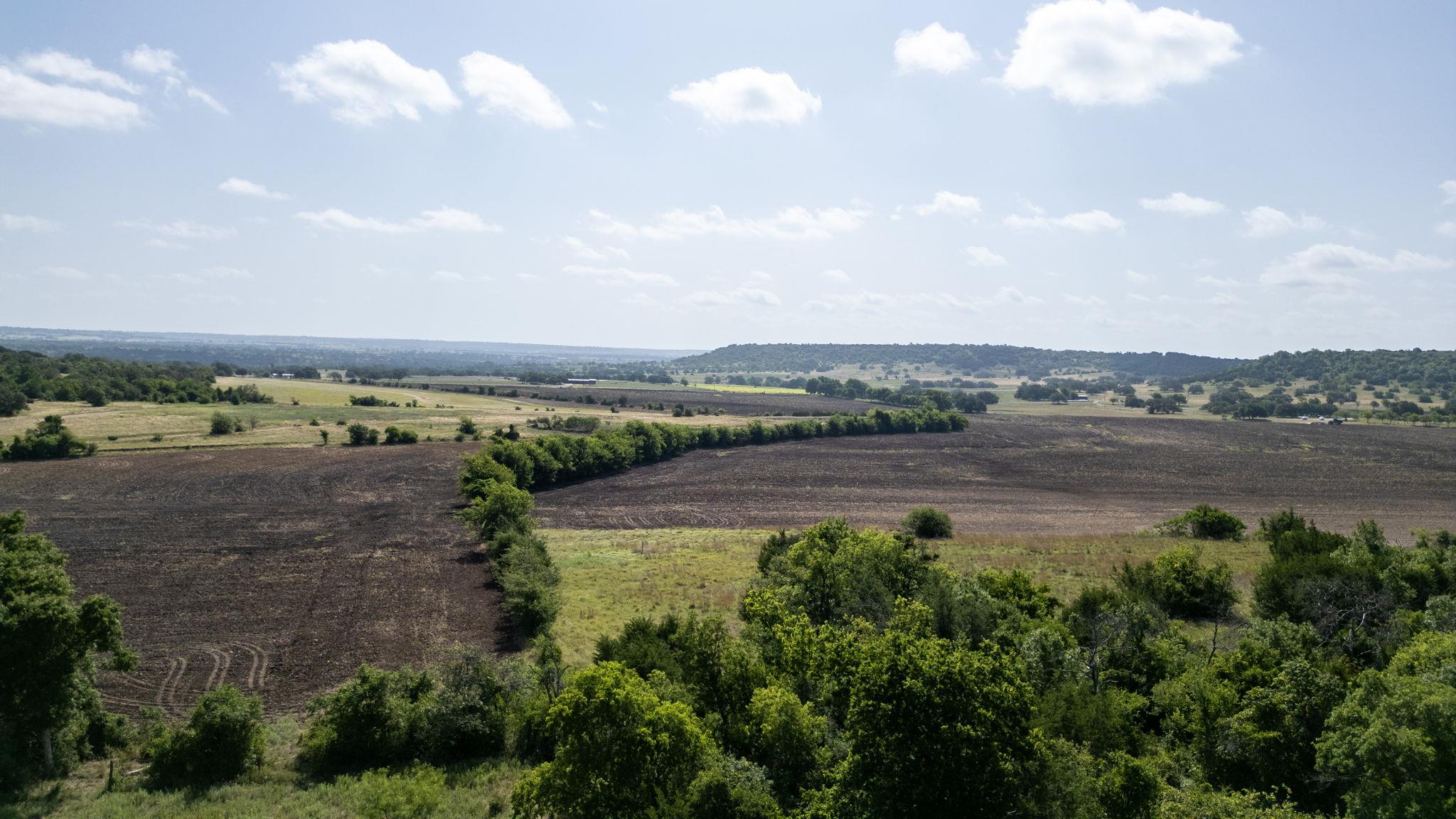 105 Fm-1047 None Property Photo 20