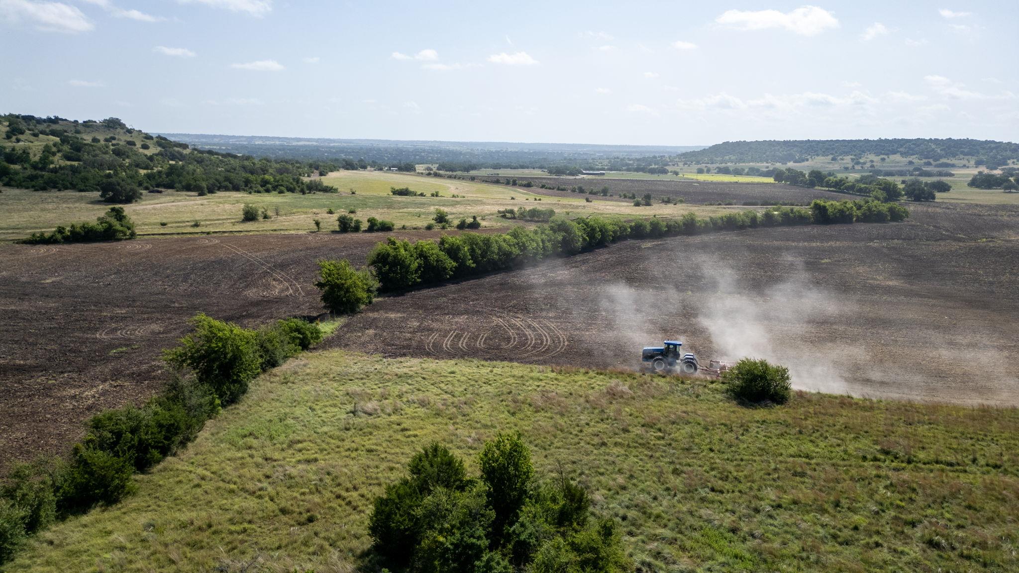 105 Fm-1047 None Property Photo 26