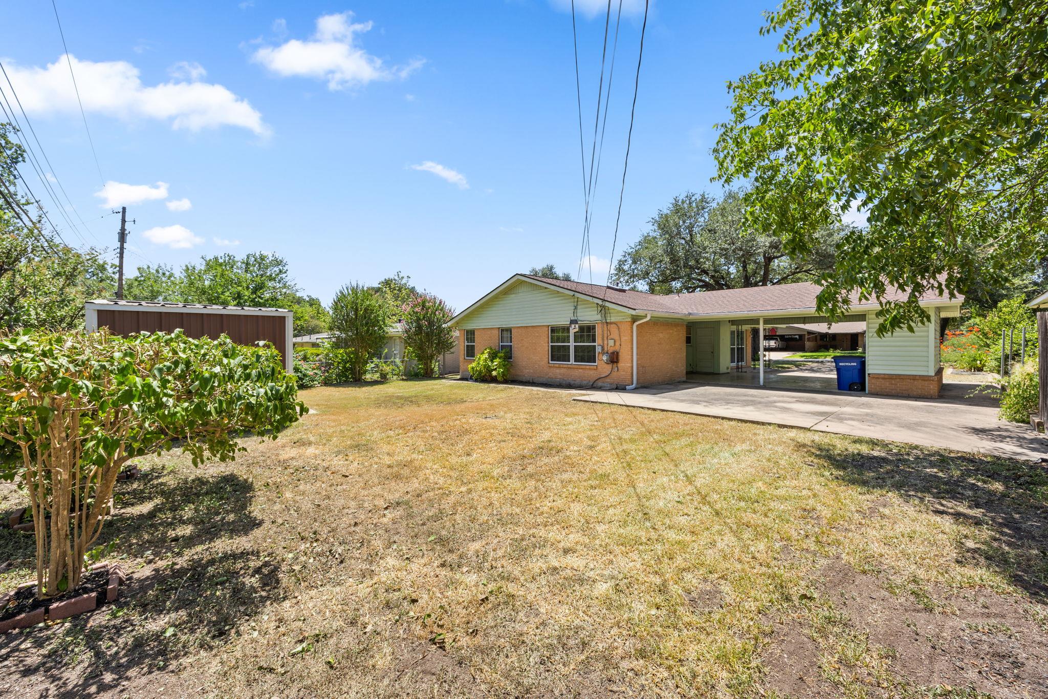 1702 Ridgemont Dr Property Photo 17