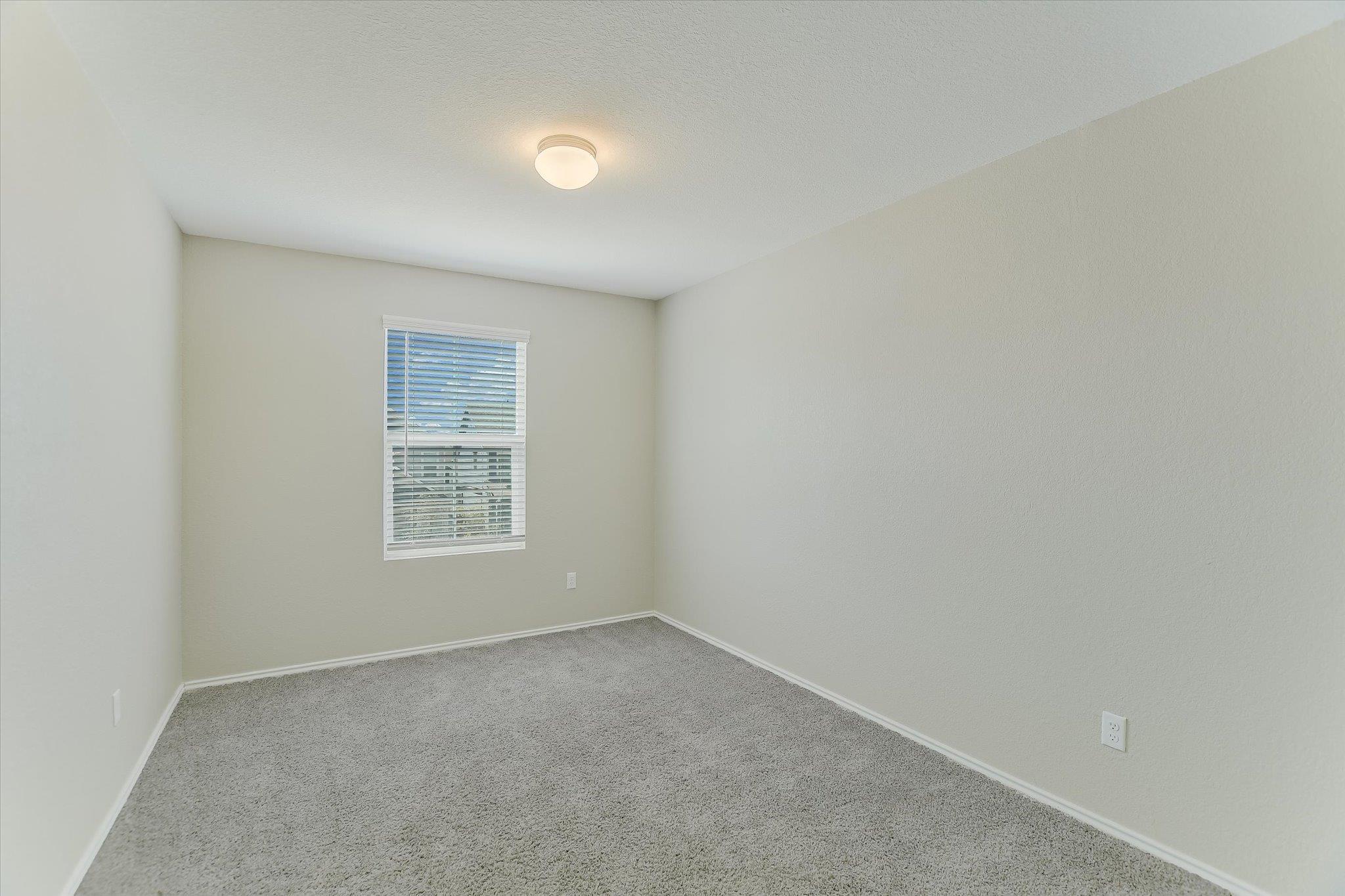 108 Wind Flower Ln Property Photo 8