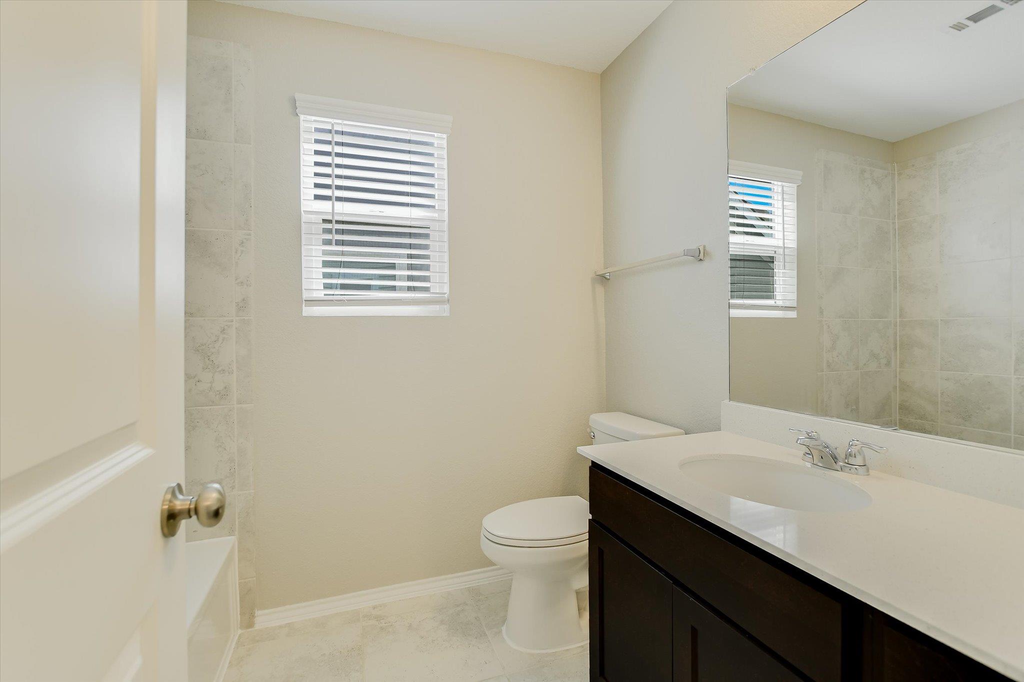 108 Wind Flower Ln Property Photo 9