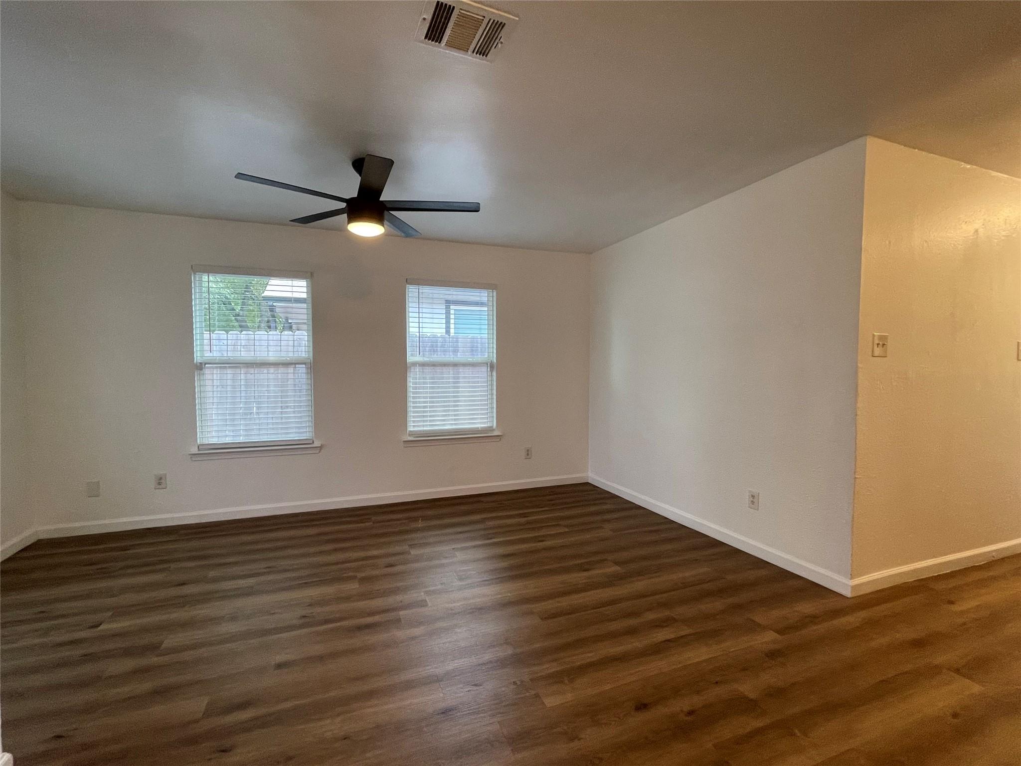 1118 Brookswood Ave #a&b Property Photo 5