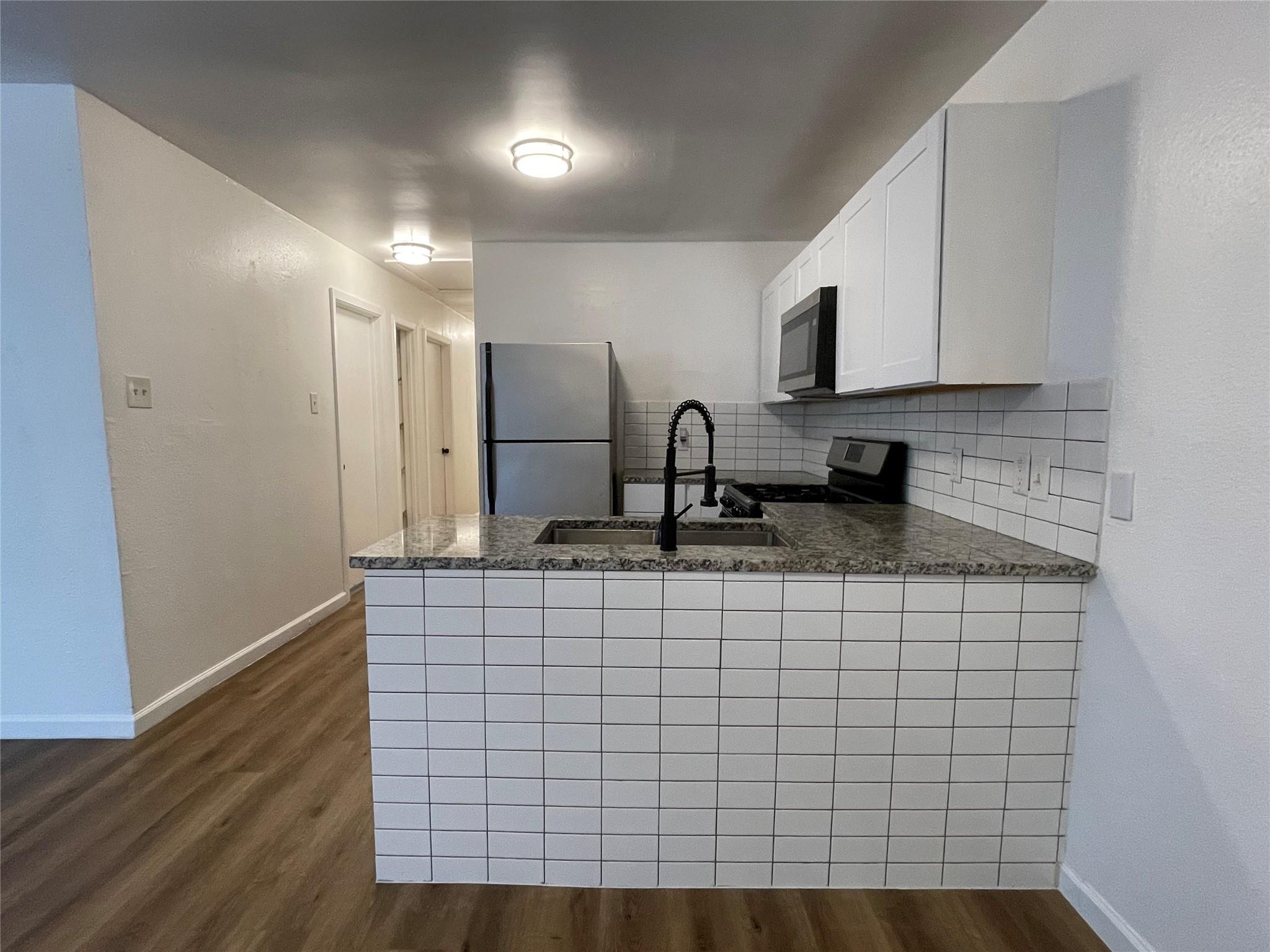 1118 Brookswood Ave #a&b Property Photo 7