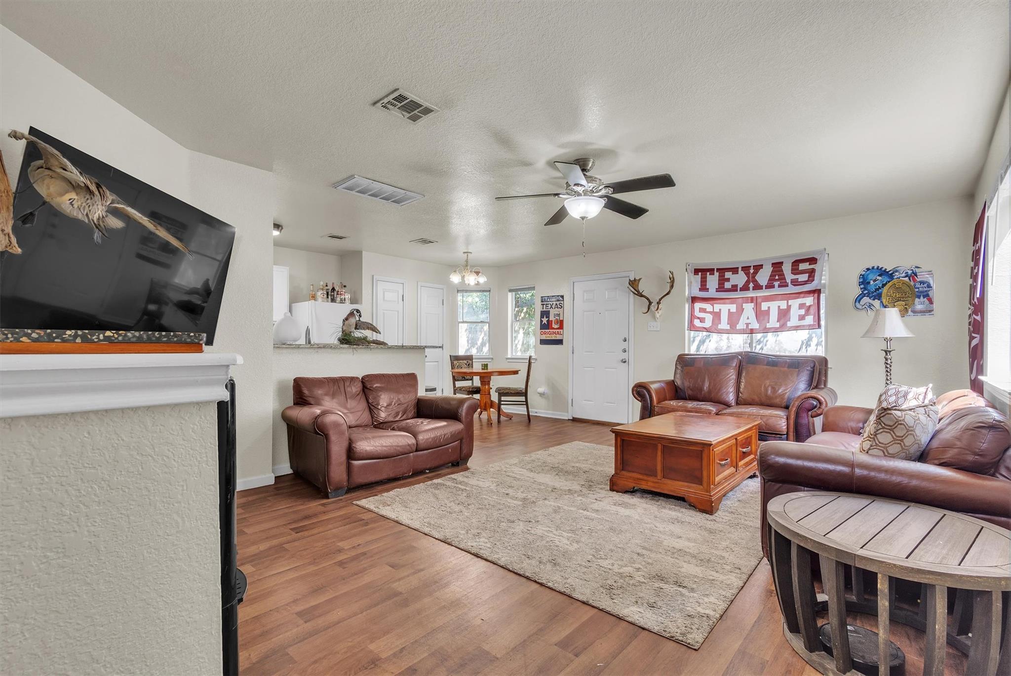 897-899 Sagewood Trl Property Photo 3