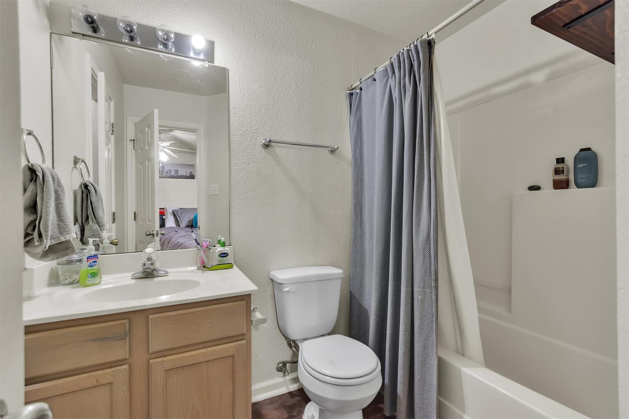 897-899 Sagewood Trl Property Photo 15