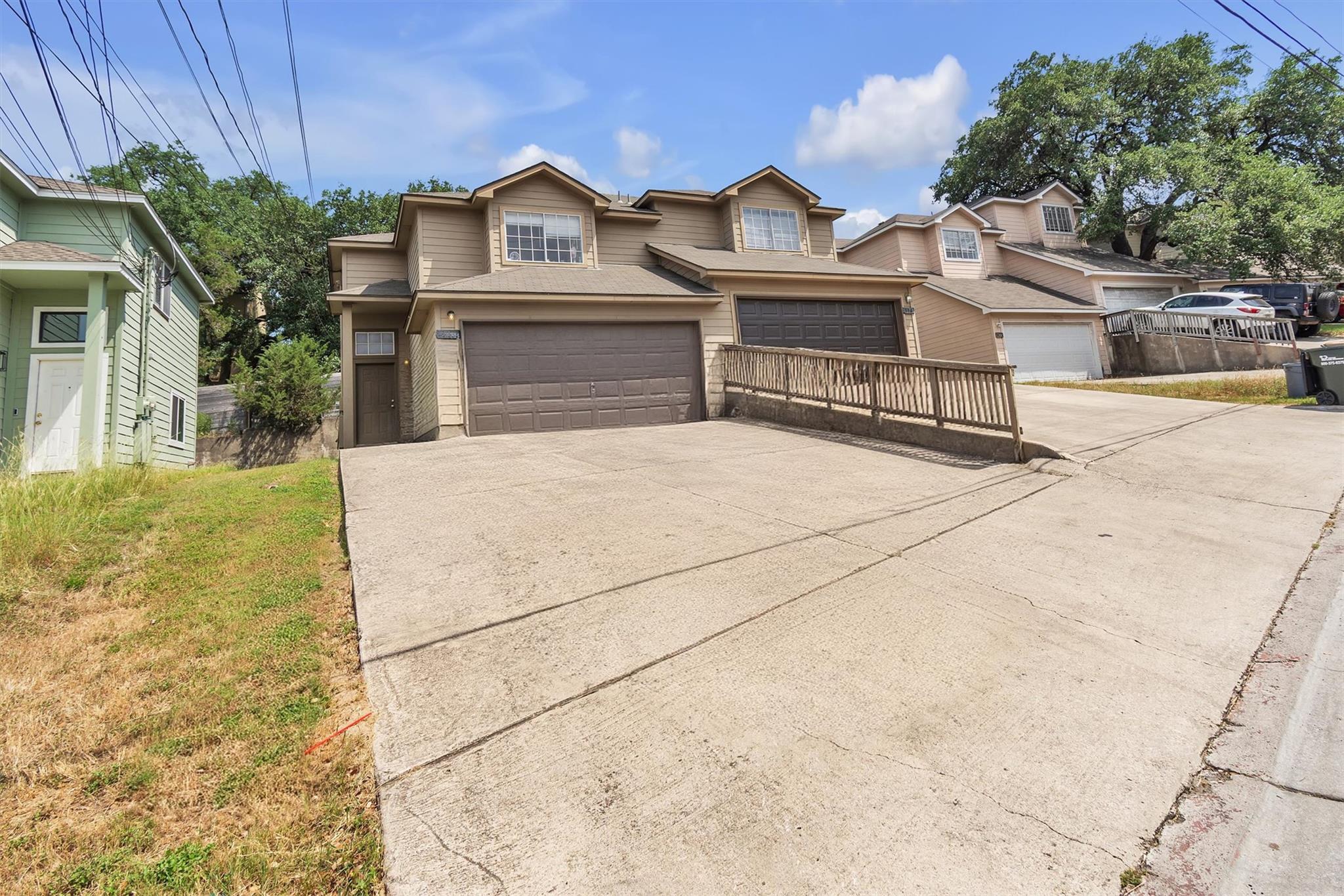 897-899 Sagewood Trl Property Photo 21
