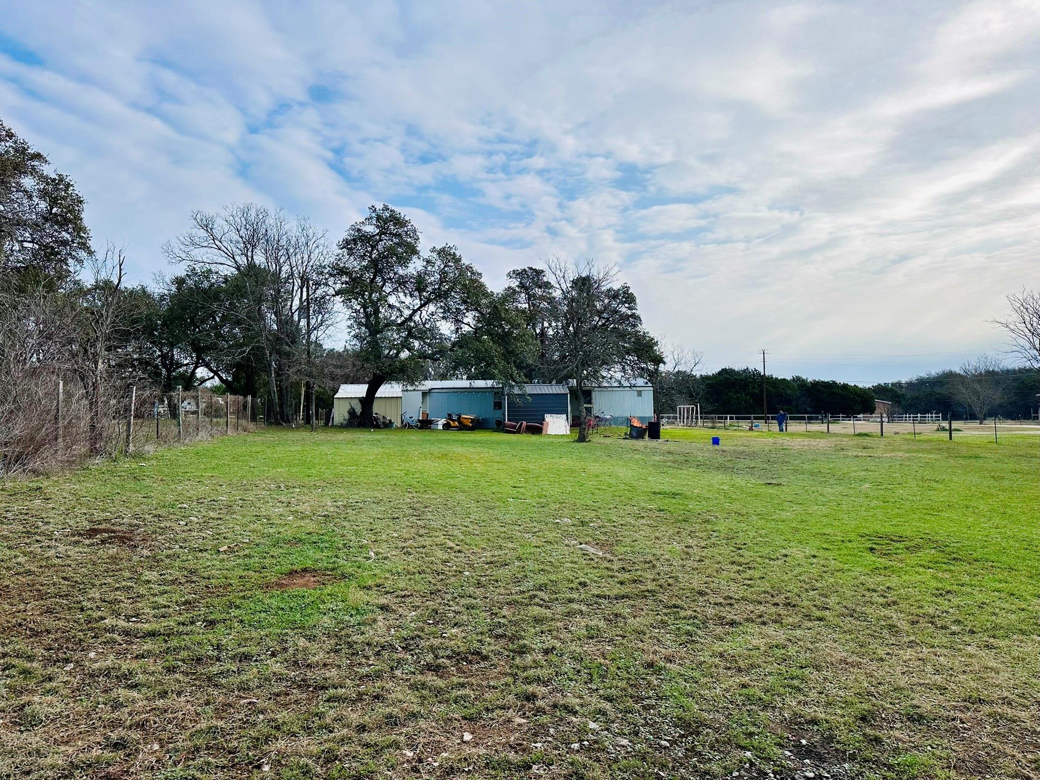 23707 Windy Valley Rd Property Photo 2
