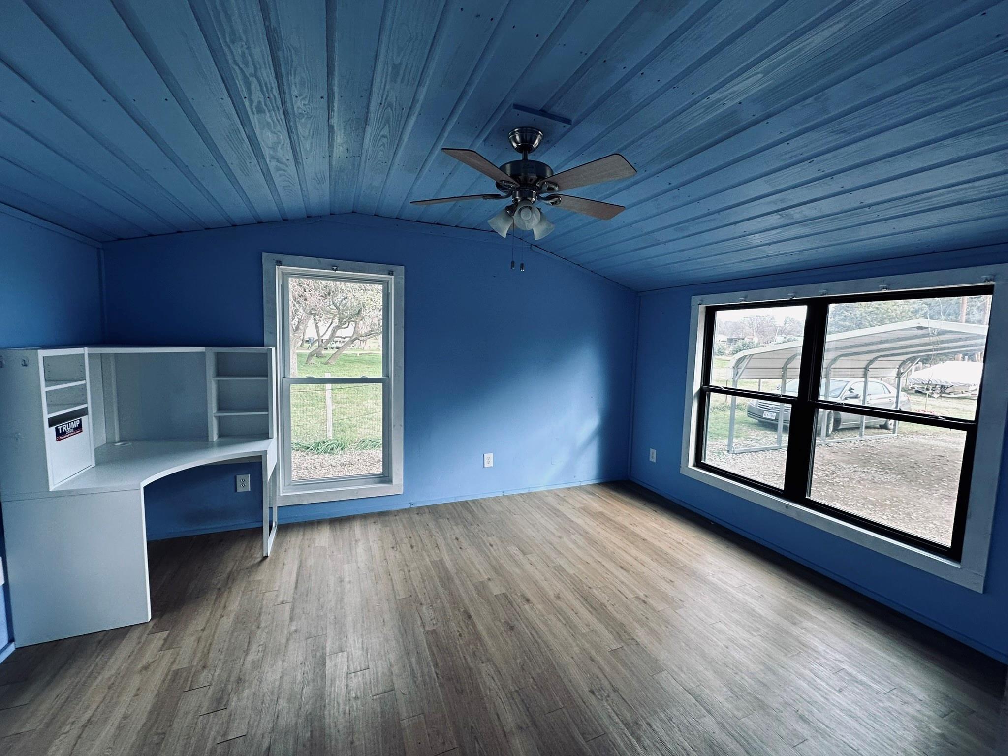 23707 Windy Valley Rd Property Photo 6