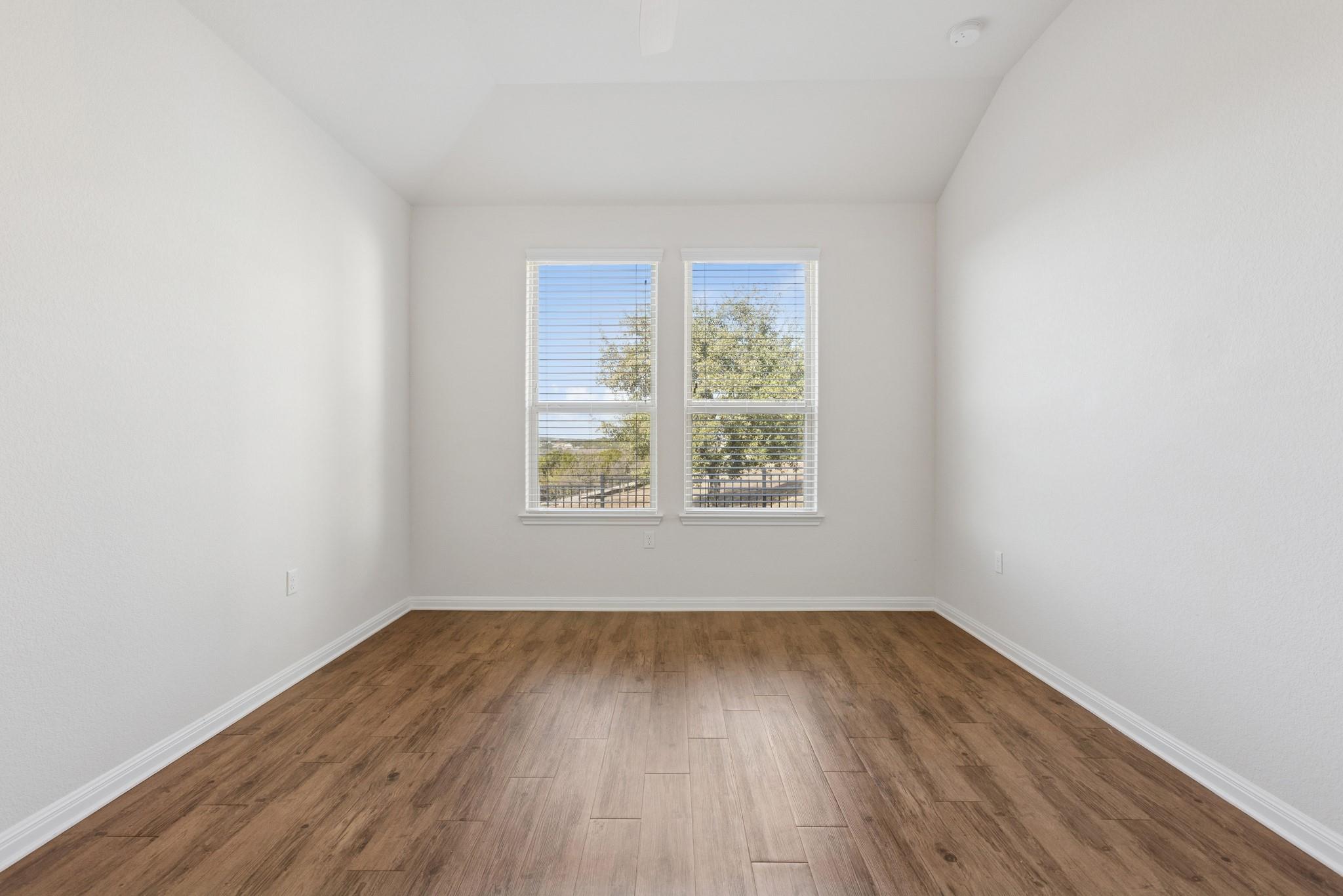 6104 Steep Cactus Trl Property Photo 8