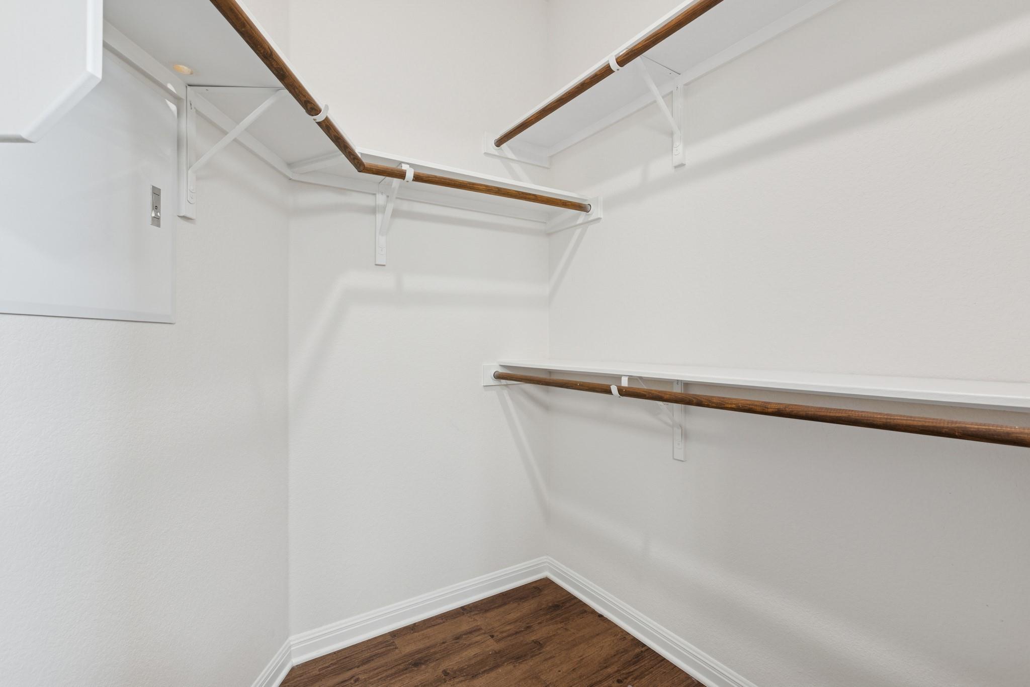 6104 Steep Cactus Trl Property Photo 11