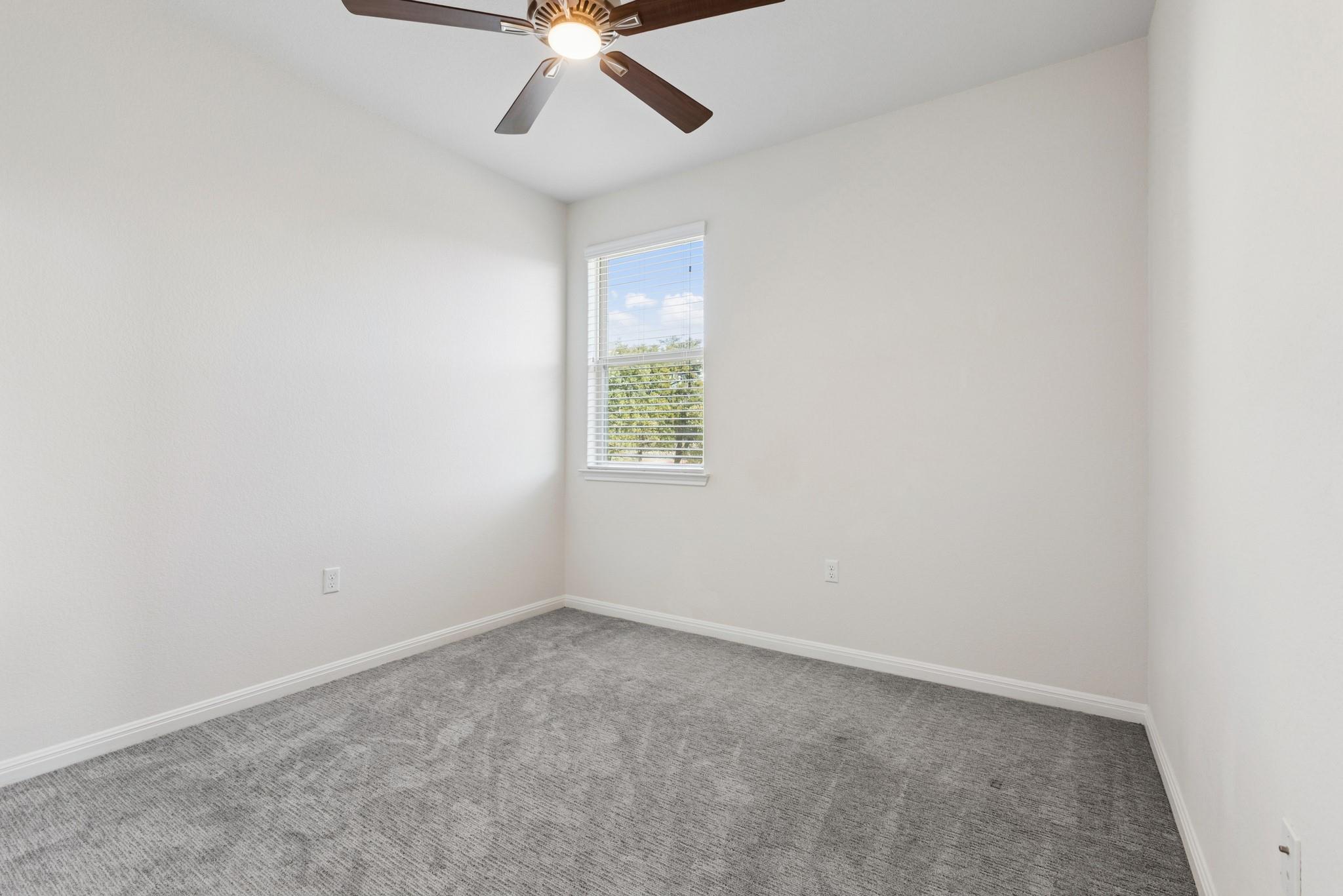 6104 Steep Cactus Trl Property Photo 13