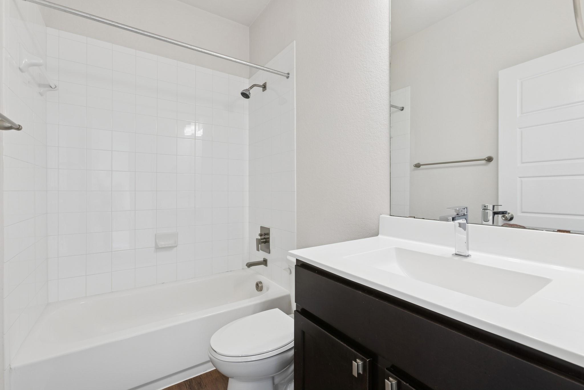 6104 Steep Cactus Trl Property Photo 17