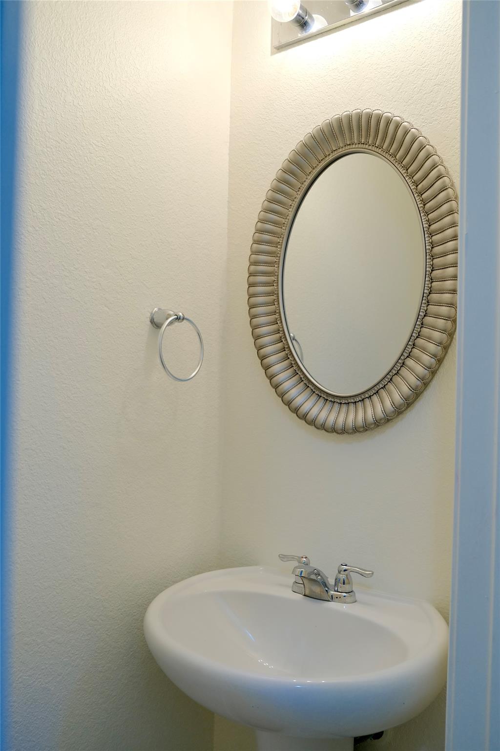 2880 Donnell Dr #801 Property Photo 5
