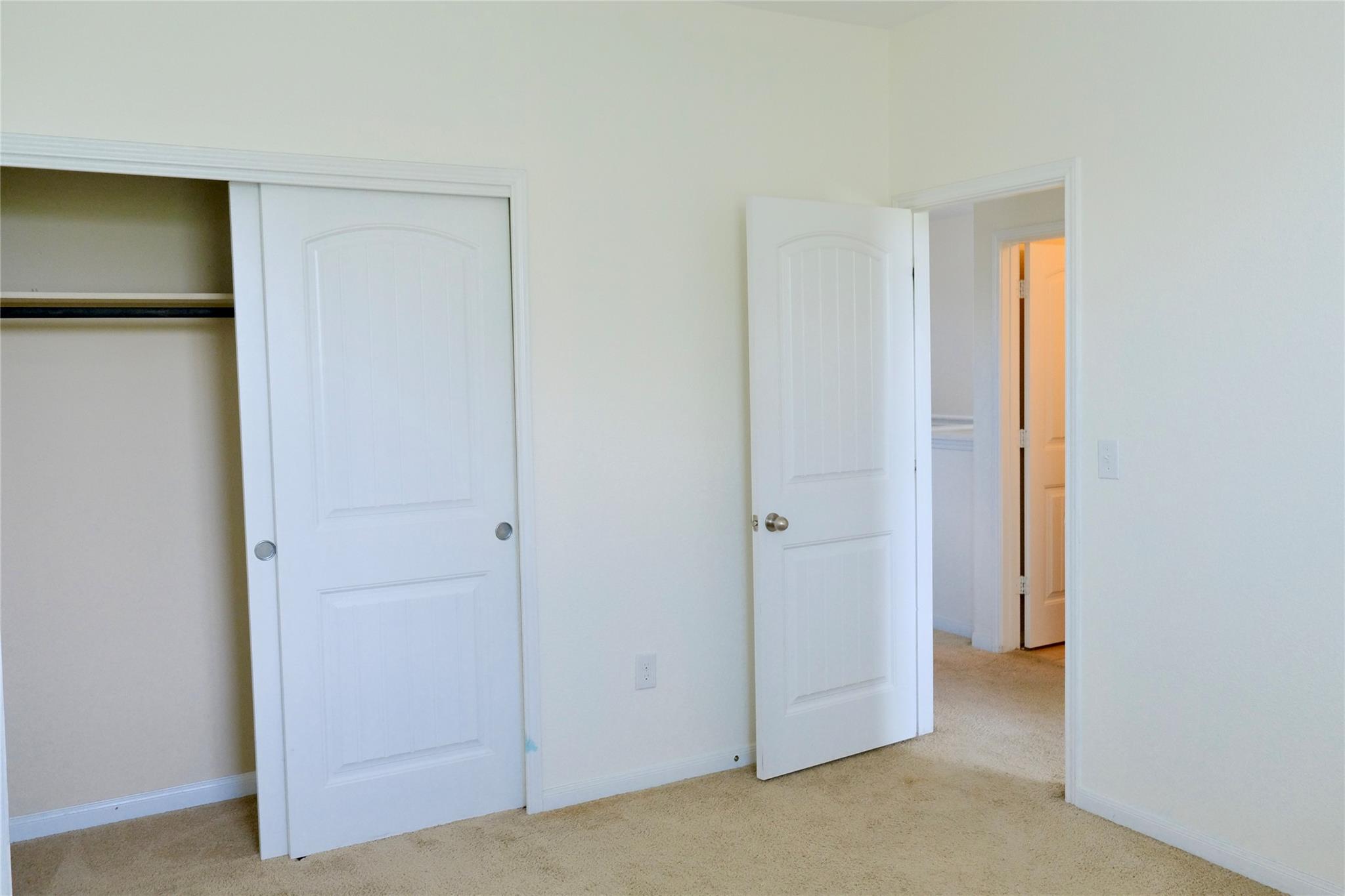 2880 Donnell Dr #801 Property Photo 18