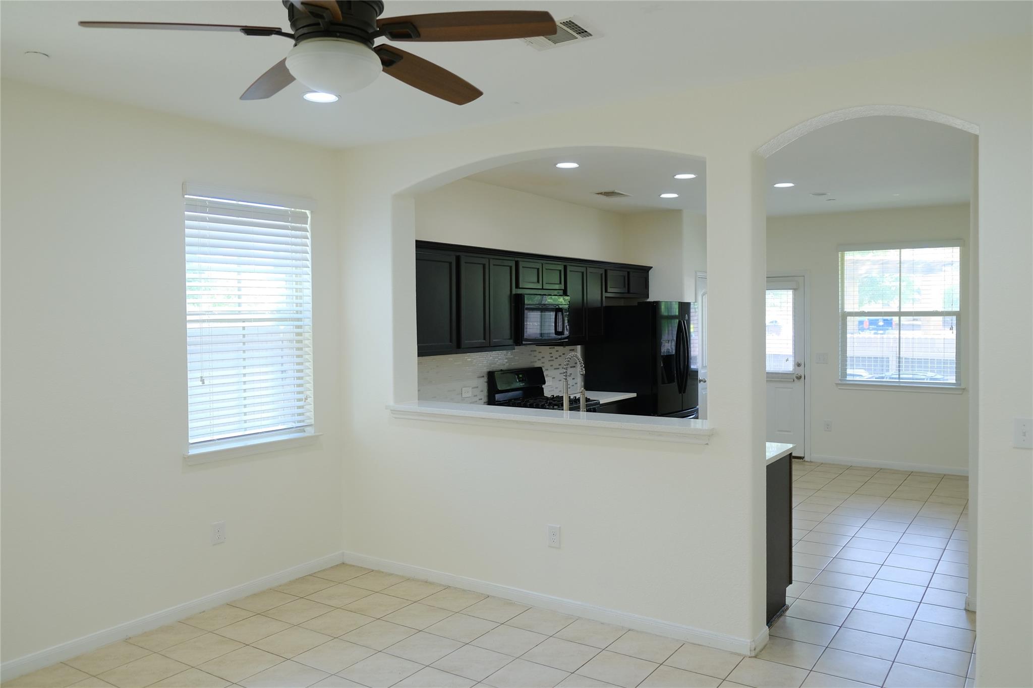 2880 Donnell Dr #801 Property Photo 19