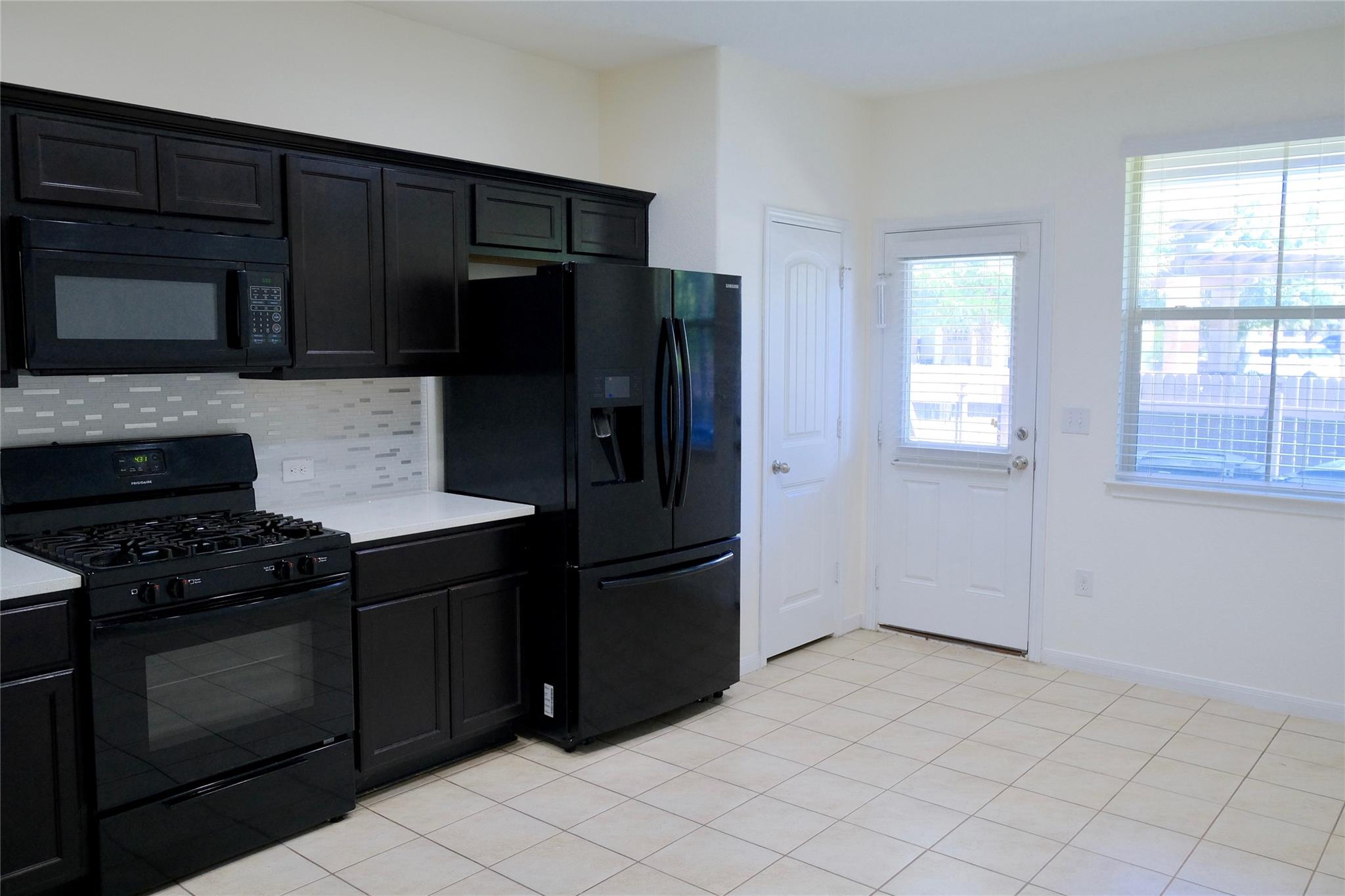 2880 Donnell Dr #801 Property Photo 22