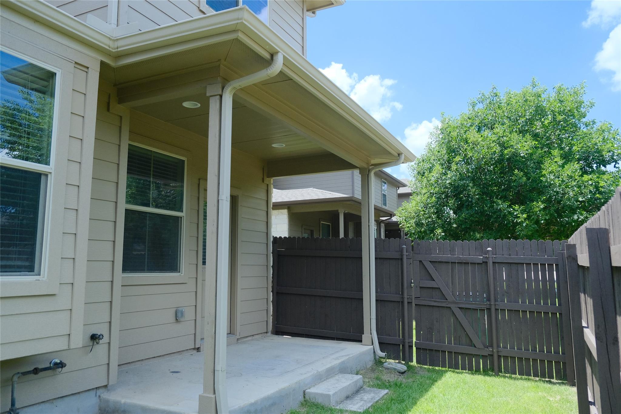 2880 Donnell Dr #801 Property Photo 24