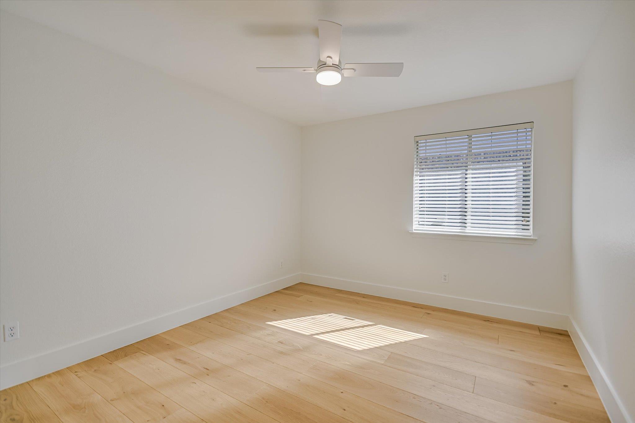 8909 Lanna Bluff Loop Property Photo 14