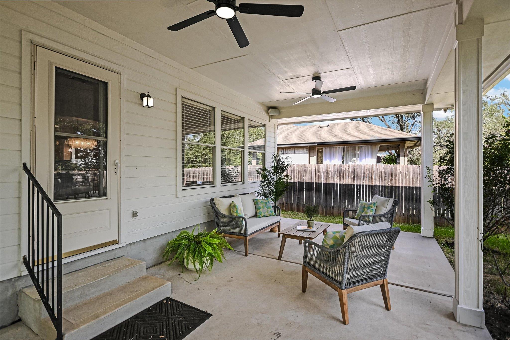 8909 Lanna Bluff Loop Property Photo 18
