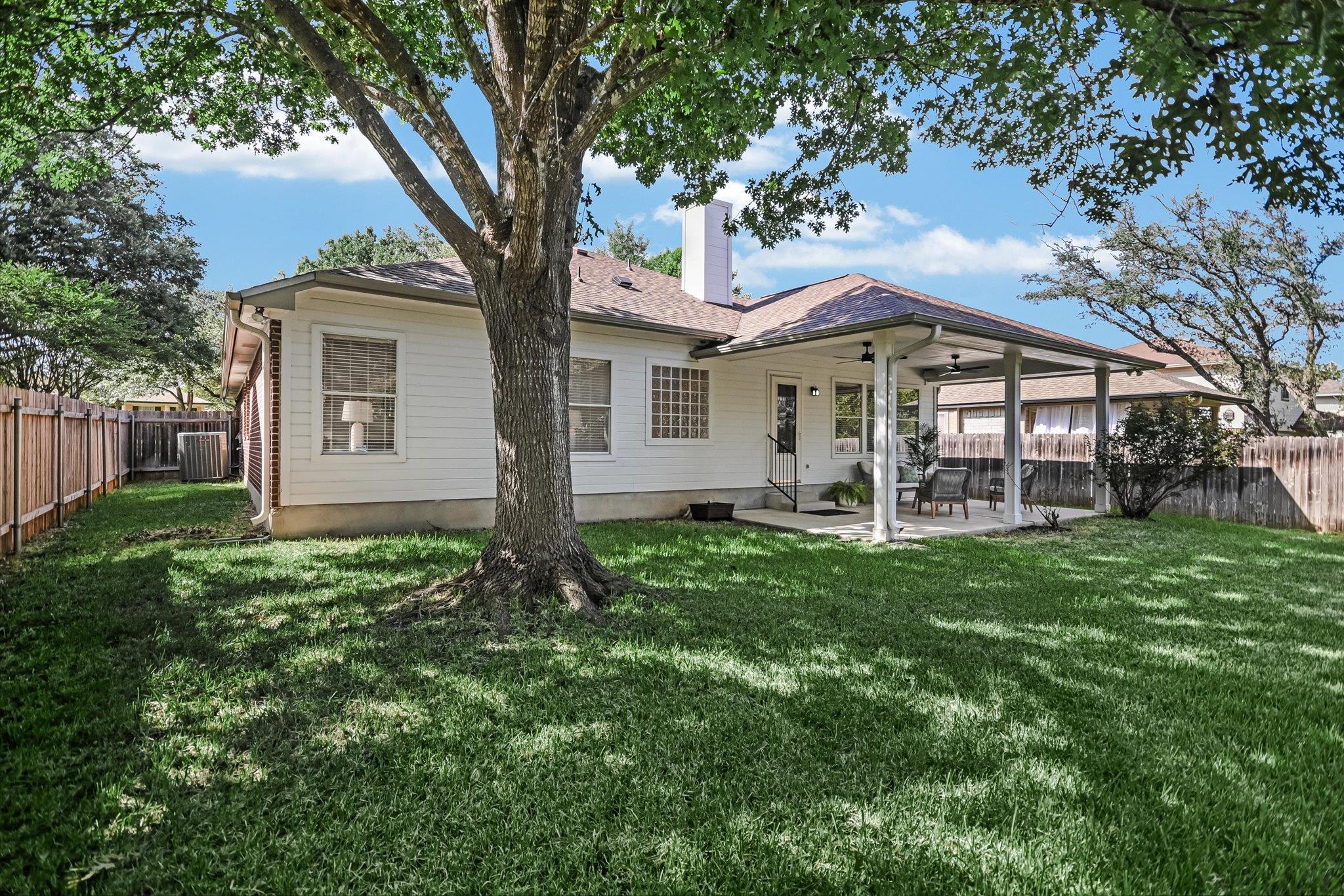 8909 Lanna Bluff Loop Property Photo 19