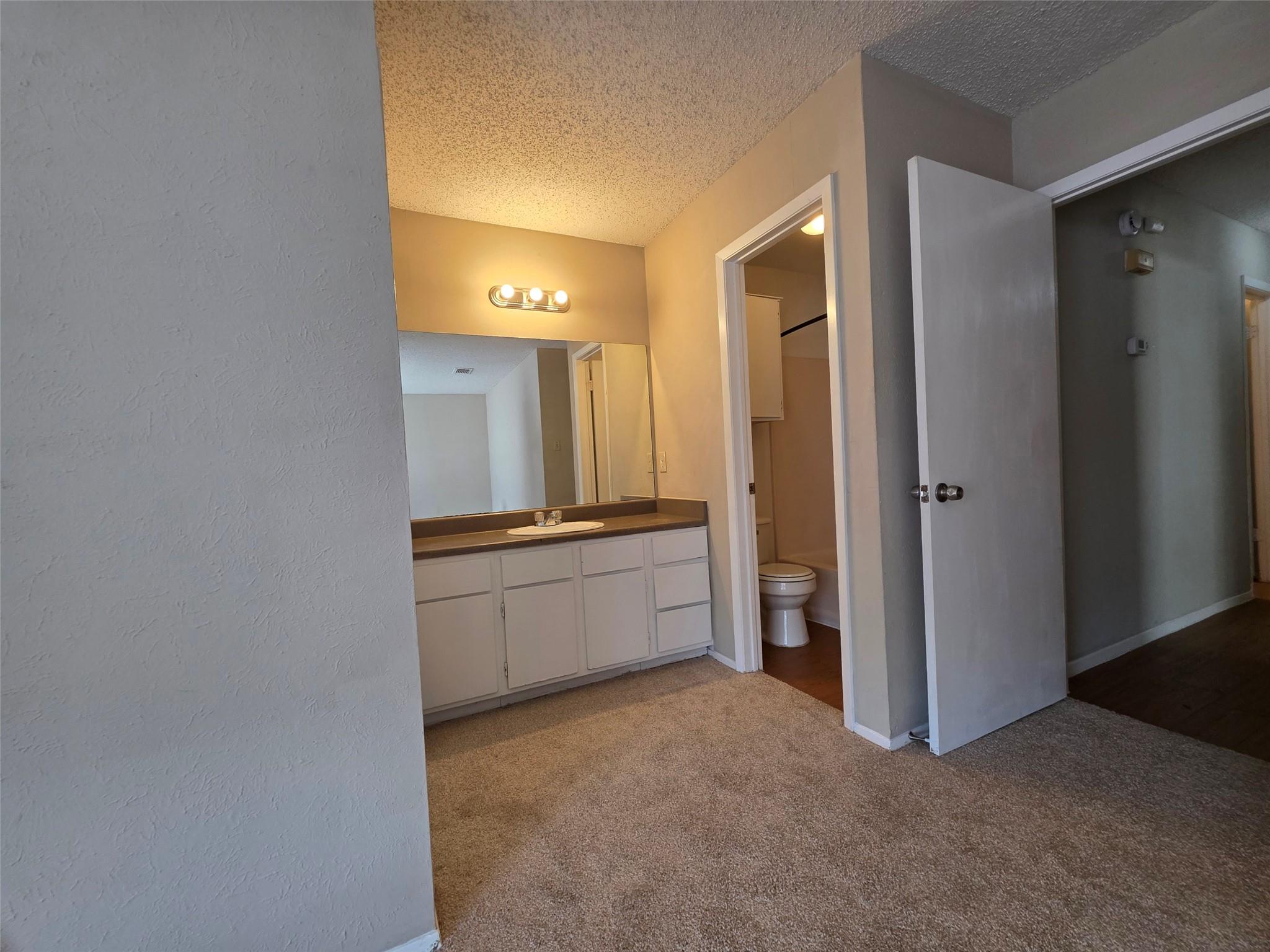 11900 Alpheus Ave #b Property Photo 9