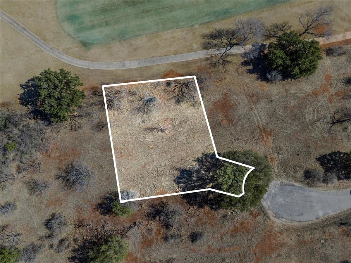 318 Red Wine None Property Photo 3