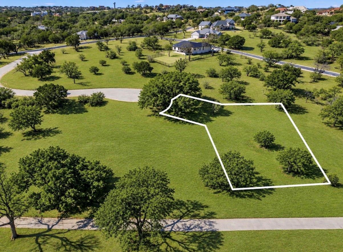 318 Red Wine None Property Photo 4