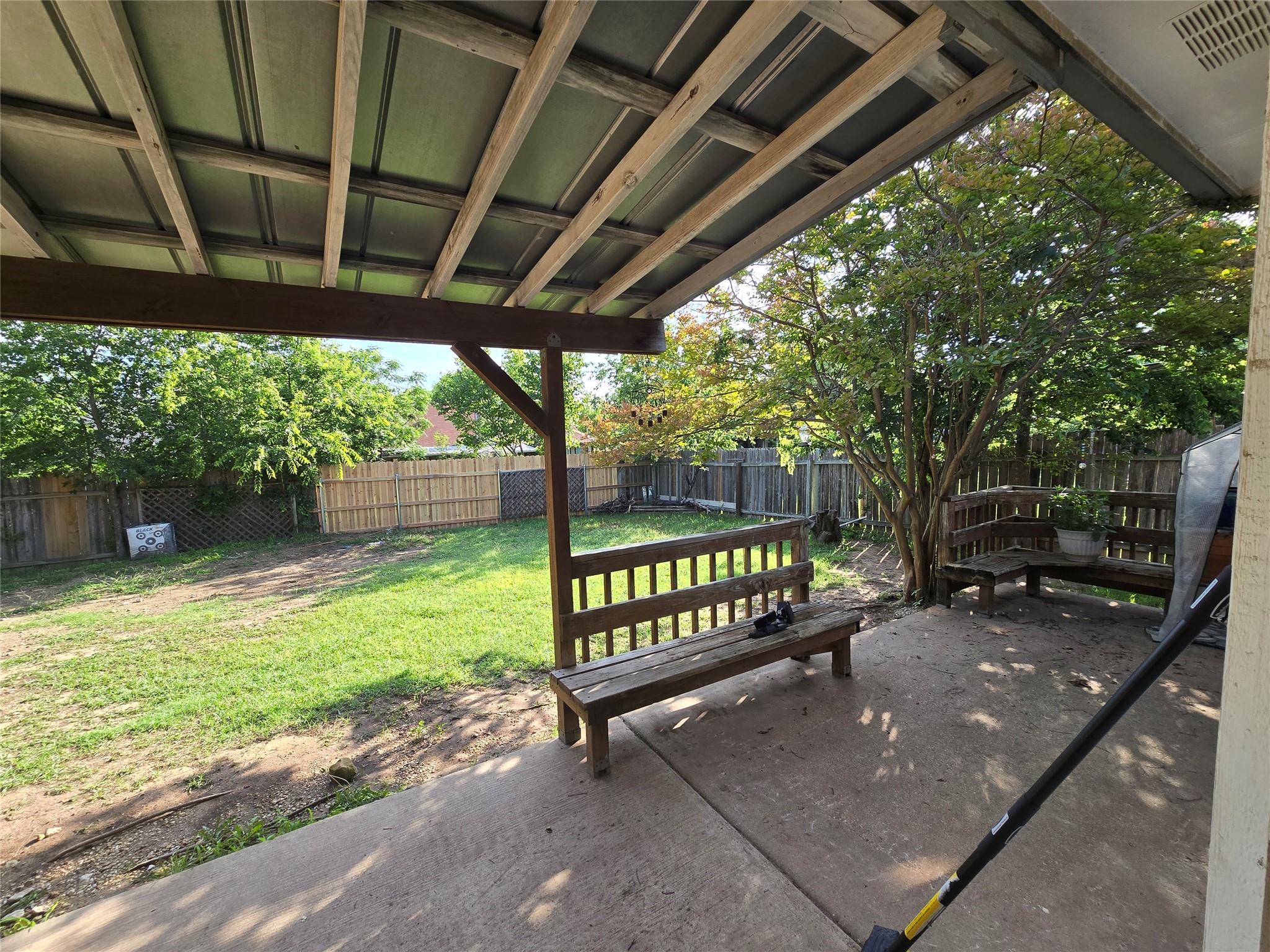 2303 Darnell Dr Property Photo 17