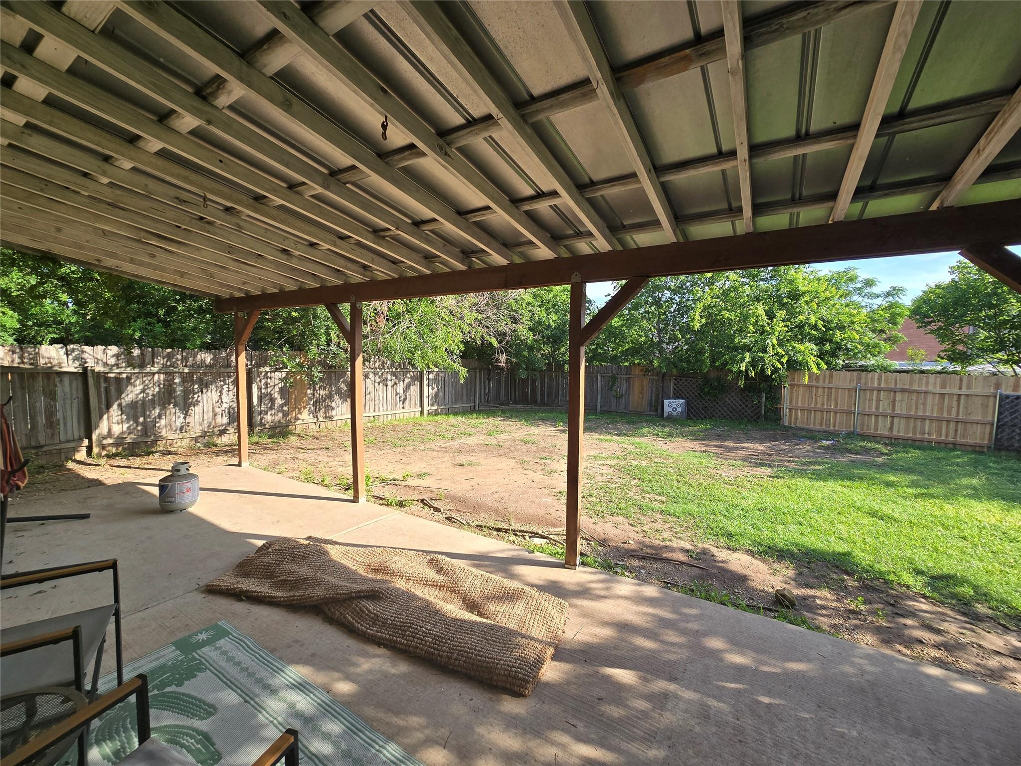 2303 Darnell Dr Property Photo 18