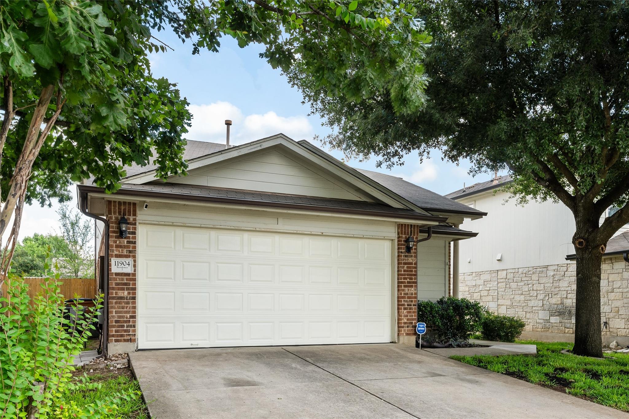 11904 Johnny Weismuller Ln #7 Property Photo 1