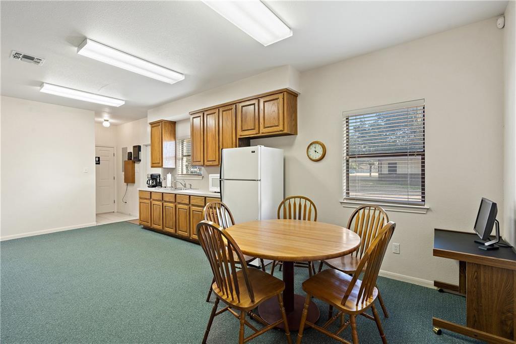 409 Mallard Ln Property Photo 15