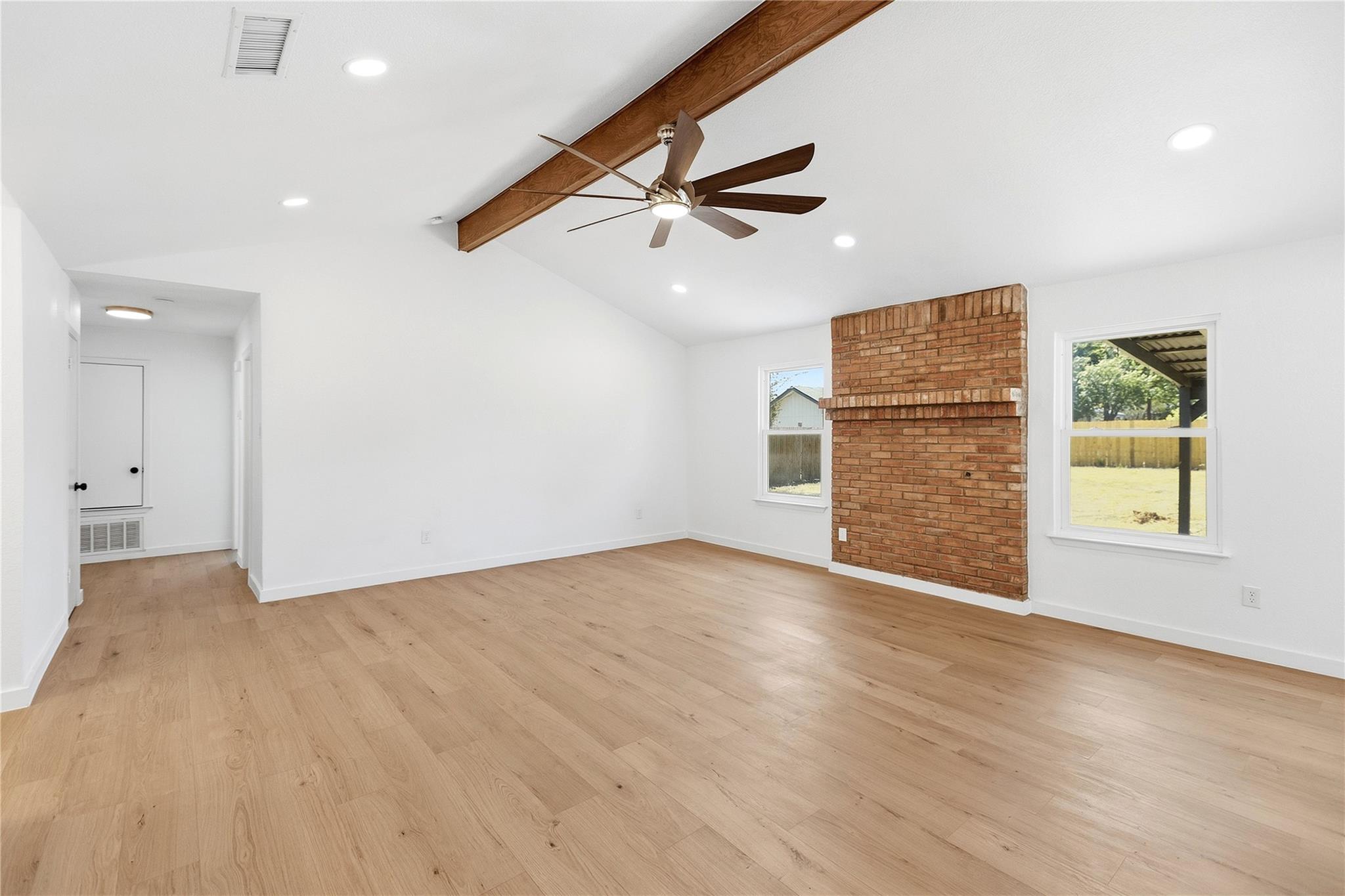 1903 S West Dr Property Photo 17
