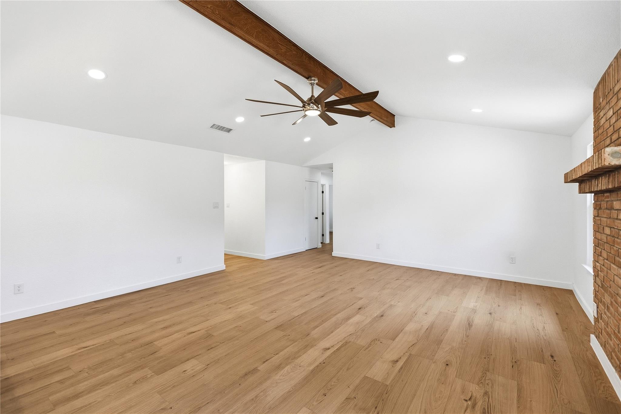 1903 S West Dr Property Photo 18