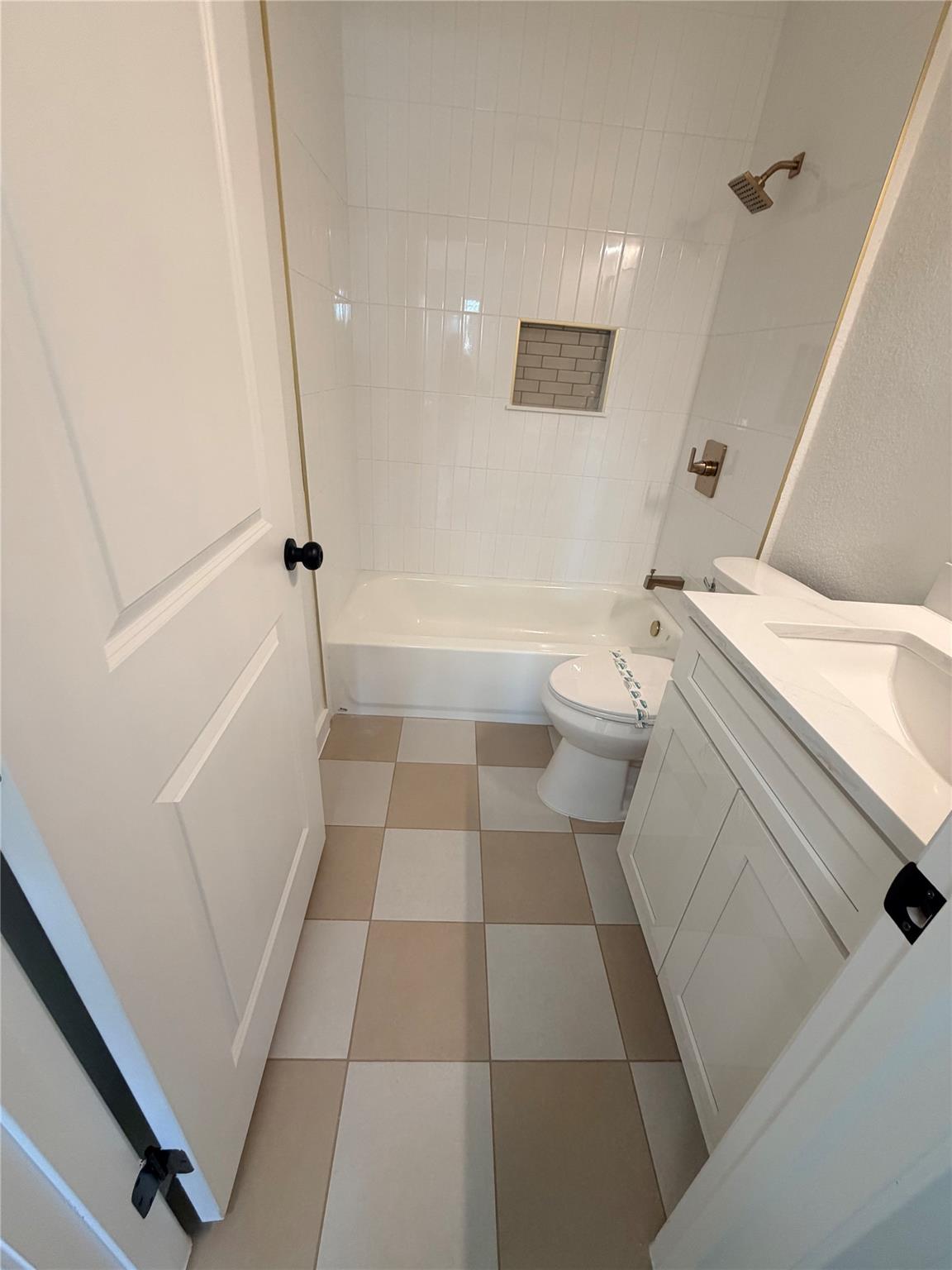1903 S West Dr Property Photo 25