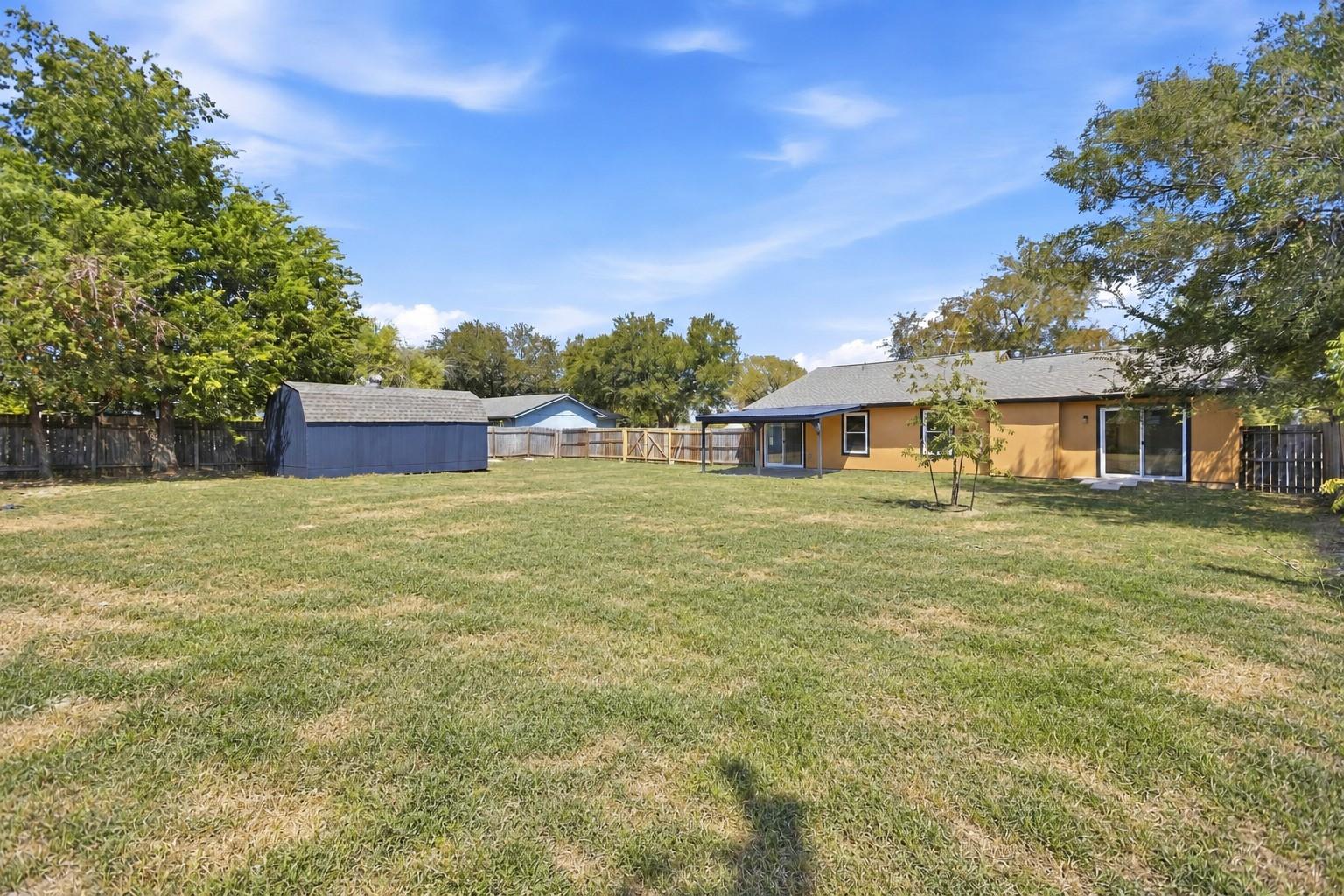 1903 S West Dr Property Photo 34