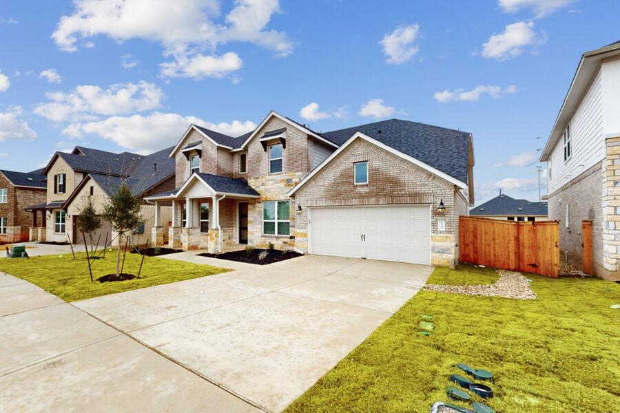 3825 Waxahachie Rd Property Photo 2