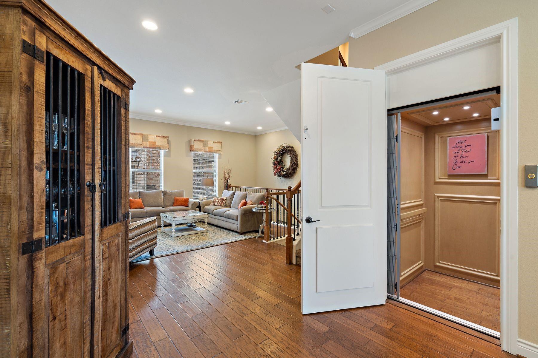 At Rivery Park Ph 5 Real Estate Listings Main Image