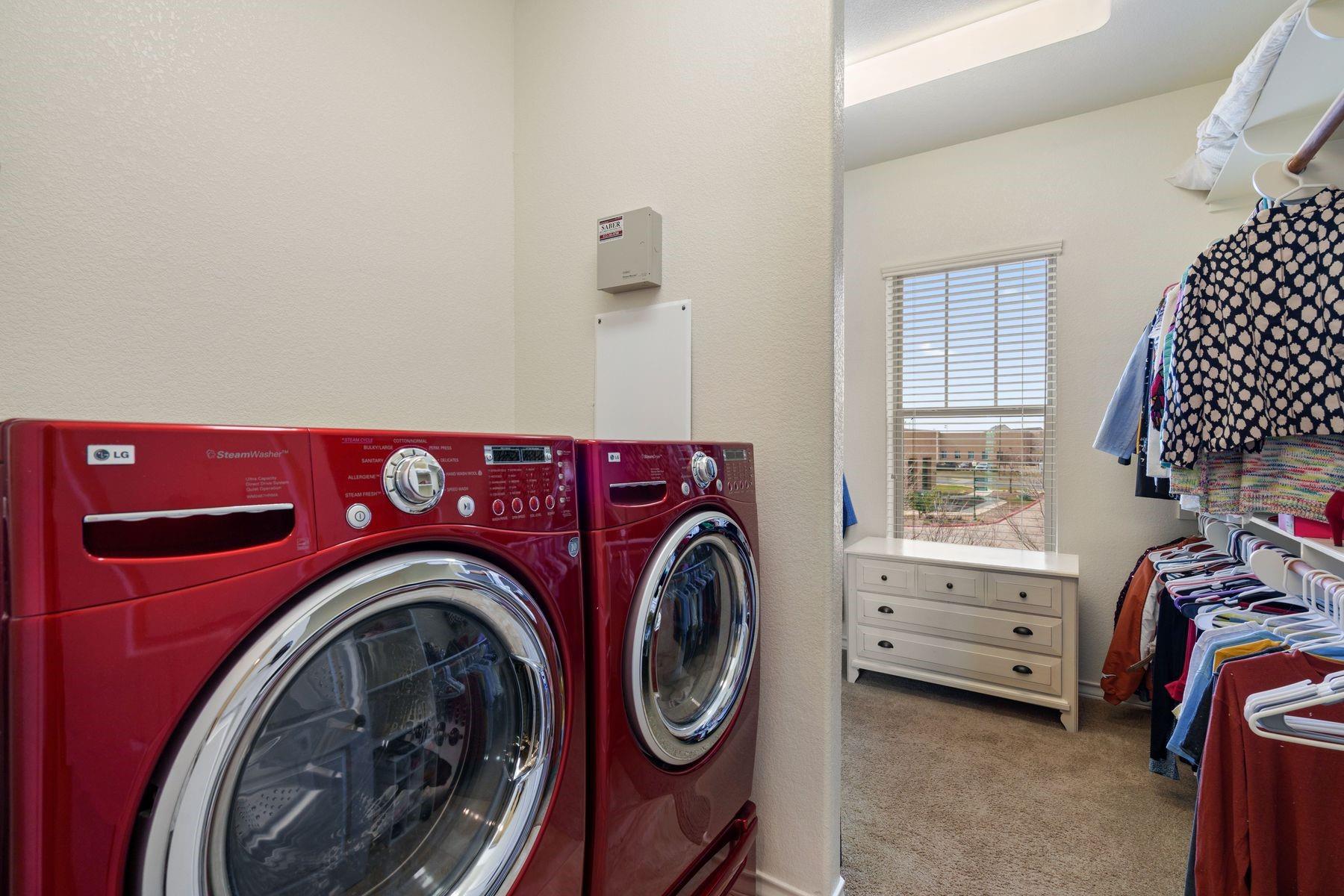 1005 Highknoll Ln Property Photo 23