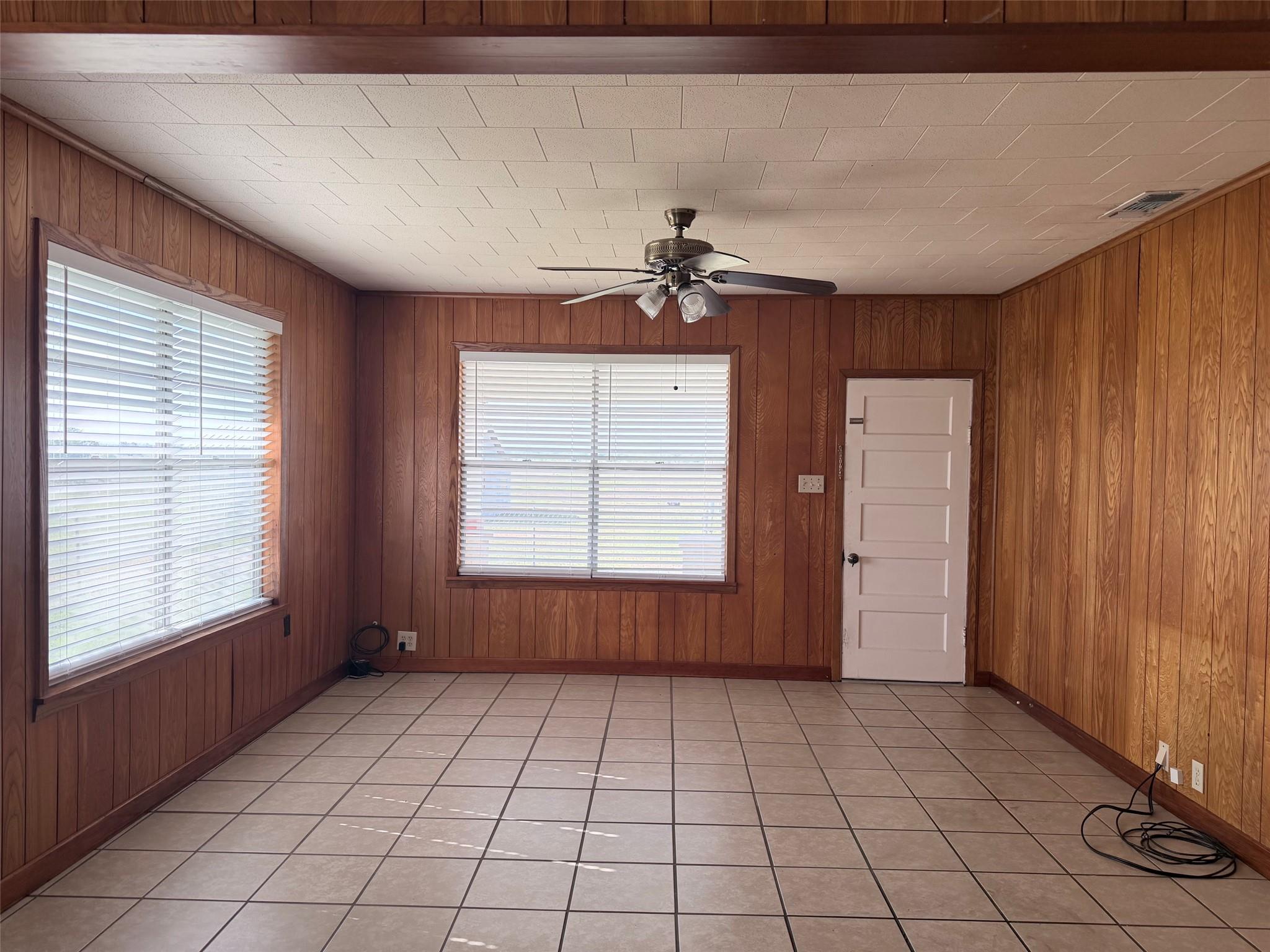 500 Greasy Bnd Property Photo 3